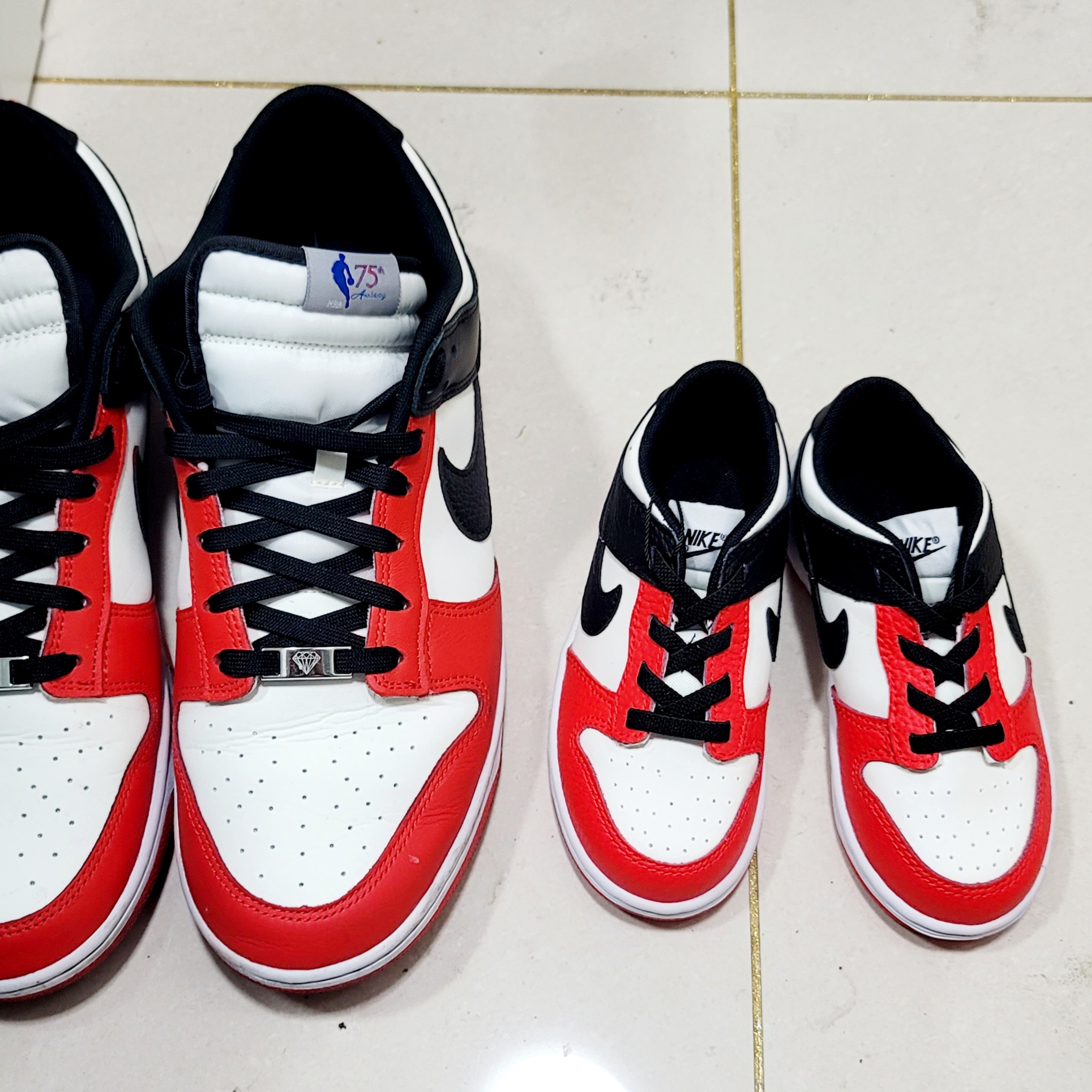 Nike x NBA Dunk Low Retro EMB Black and Chile Red, (TD) Nike x NBA Dunk Low Black and Chile Red 착용 스타일