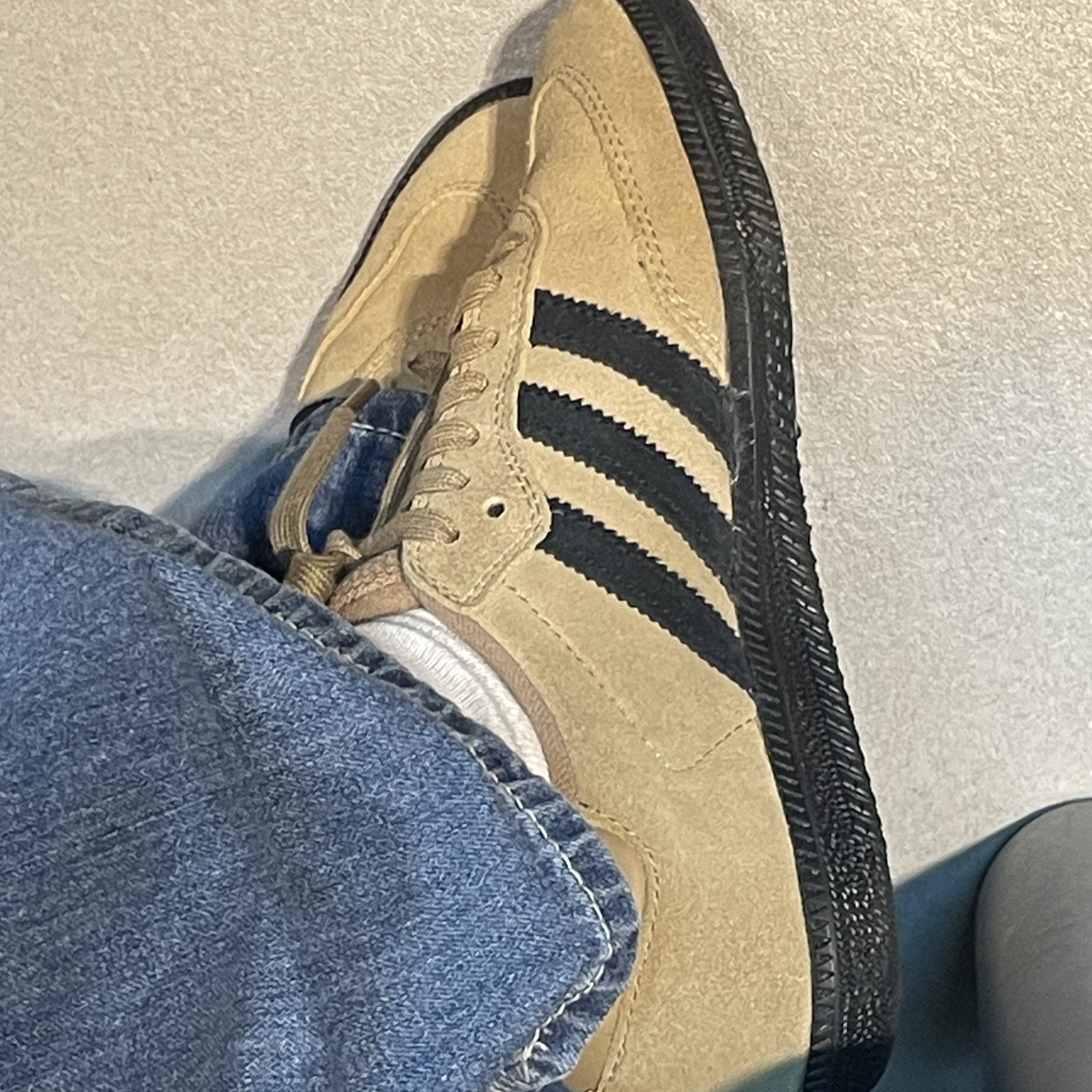 Adidas Samba ADV Cardboard 착용 스타일 - 2