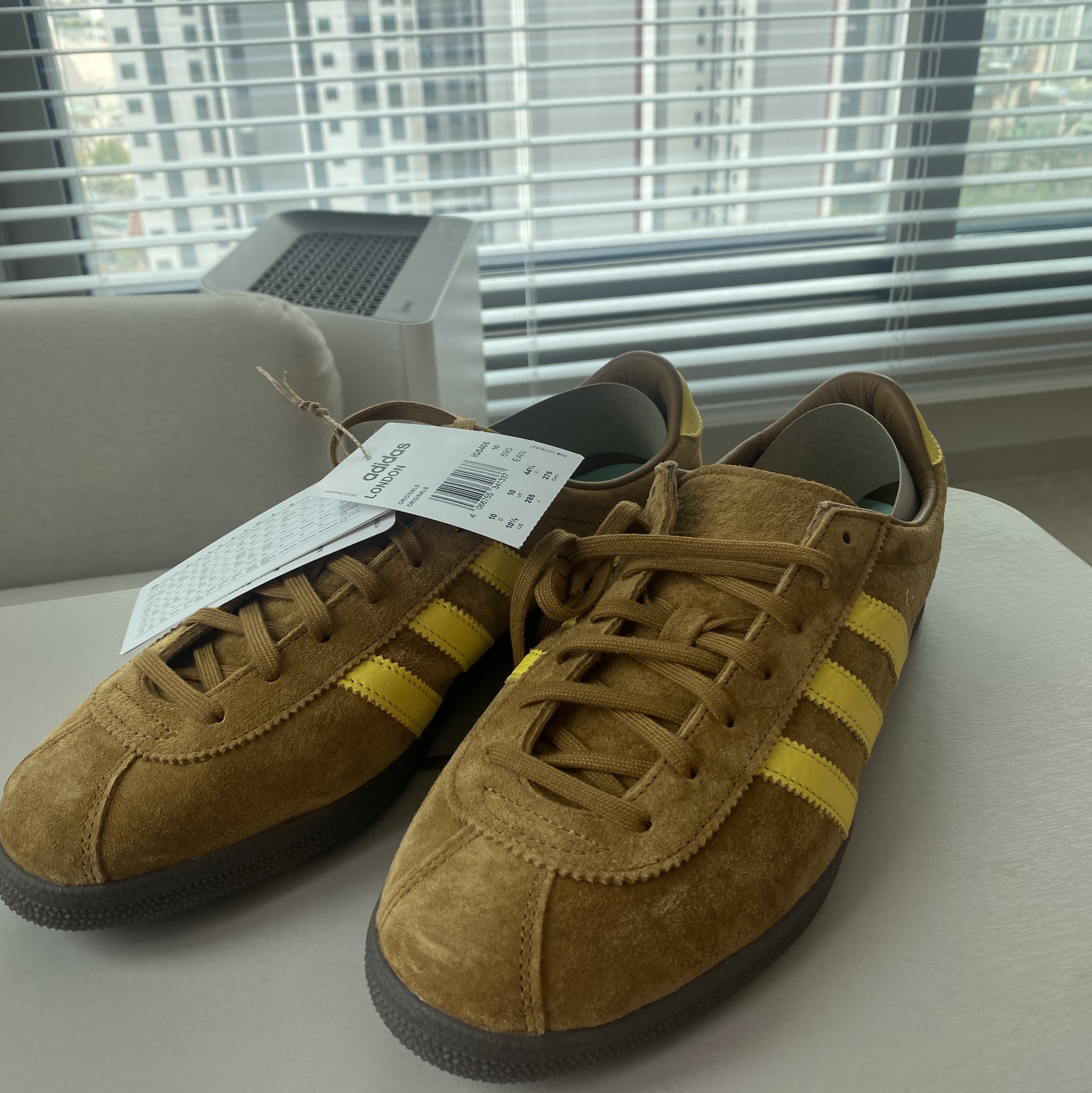 Adidas London Brown Yellow - Size? Exclusive 착용 스타일