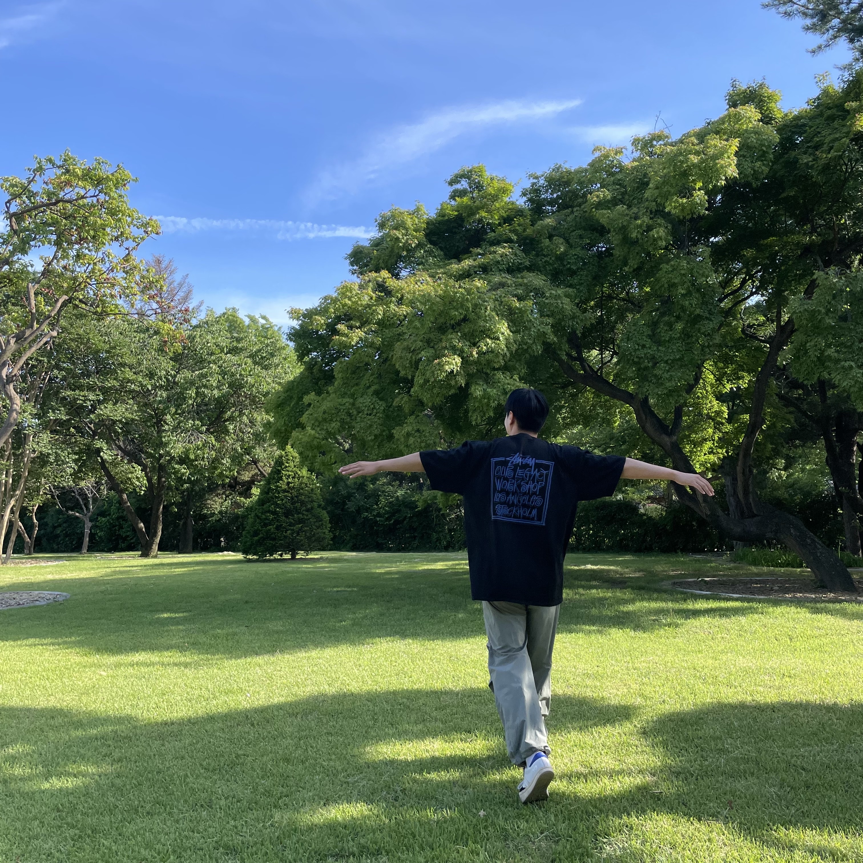 Stussy x Our Legacy Frame Pigment Dyed T-Shirt Black 착용 스타일 - 2