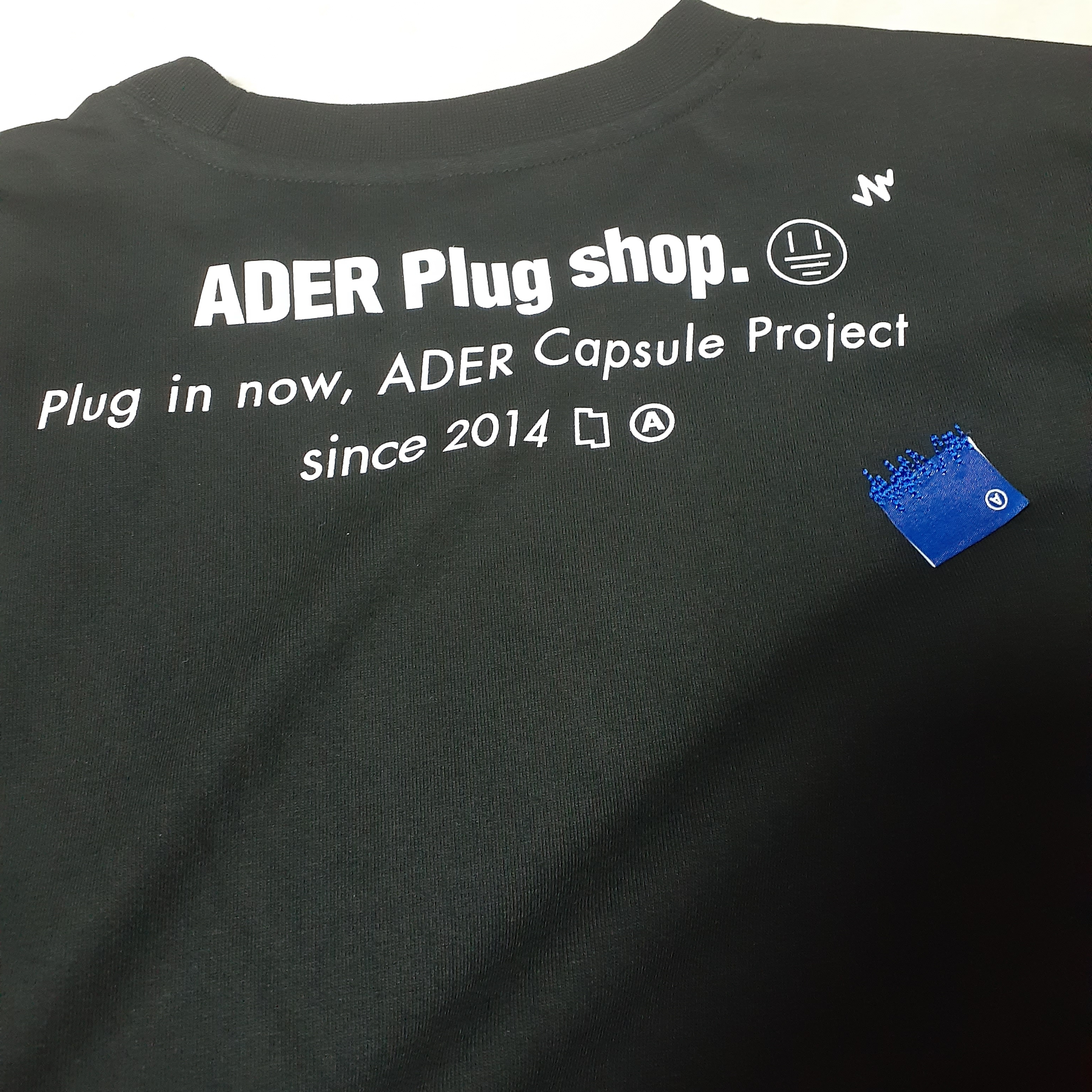 Ader Error Plugshop Jamsil T-Shirt Black 착용 스타일 - 2