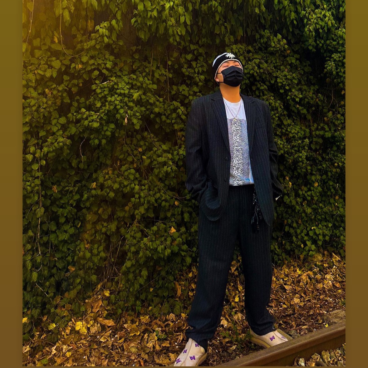 Reebok x Needles Beatnik Moc Modern Beige Extreme Purple, Zara x Ader Error Striped Oversize Blazer Grey 착용 스타일 - 1