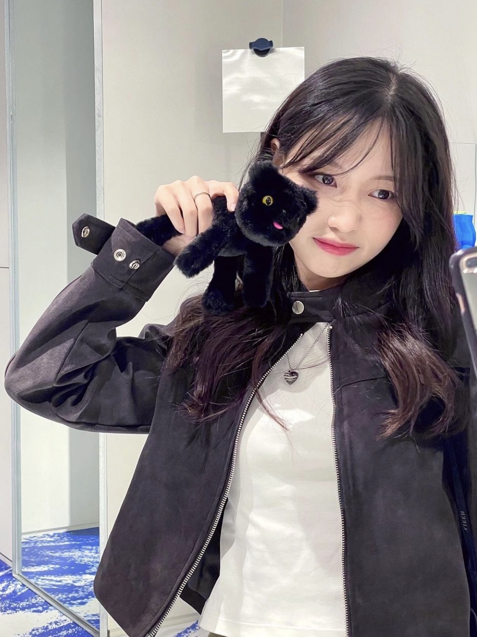 Comfort Piyong Keyring Black 착용 스타일 - 1