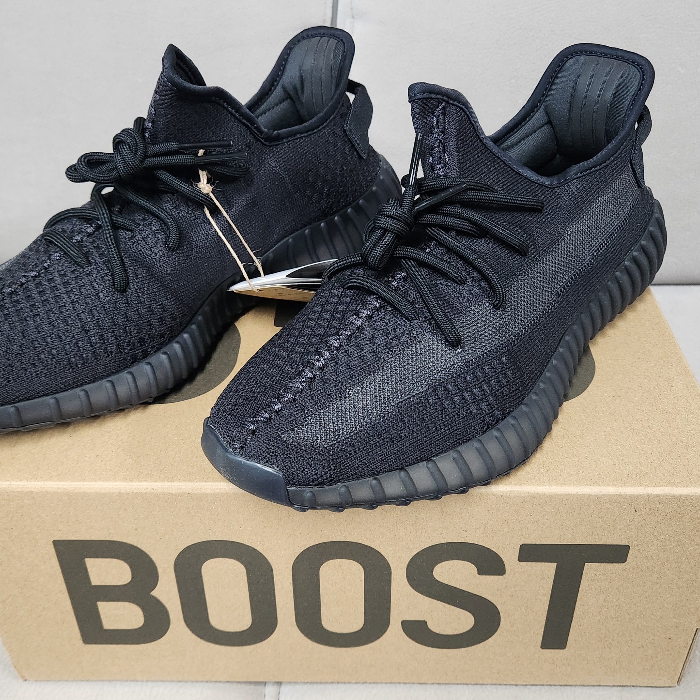 Adidas Yeezy Boost 350 V2 Zebra 2022/2023, Adidas Yeezy Slide Azure 착용 스타일 - 5