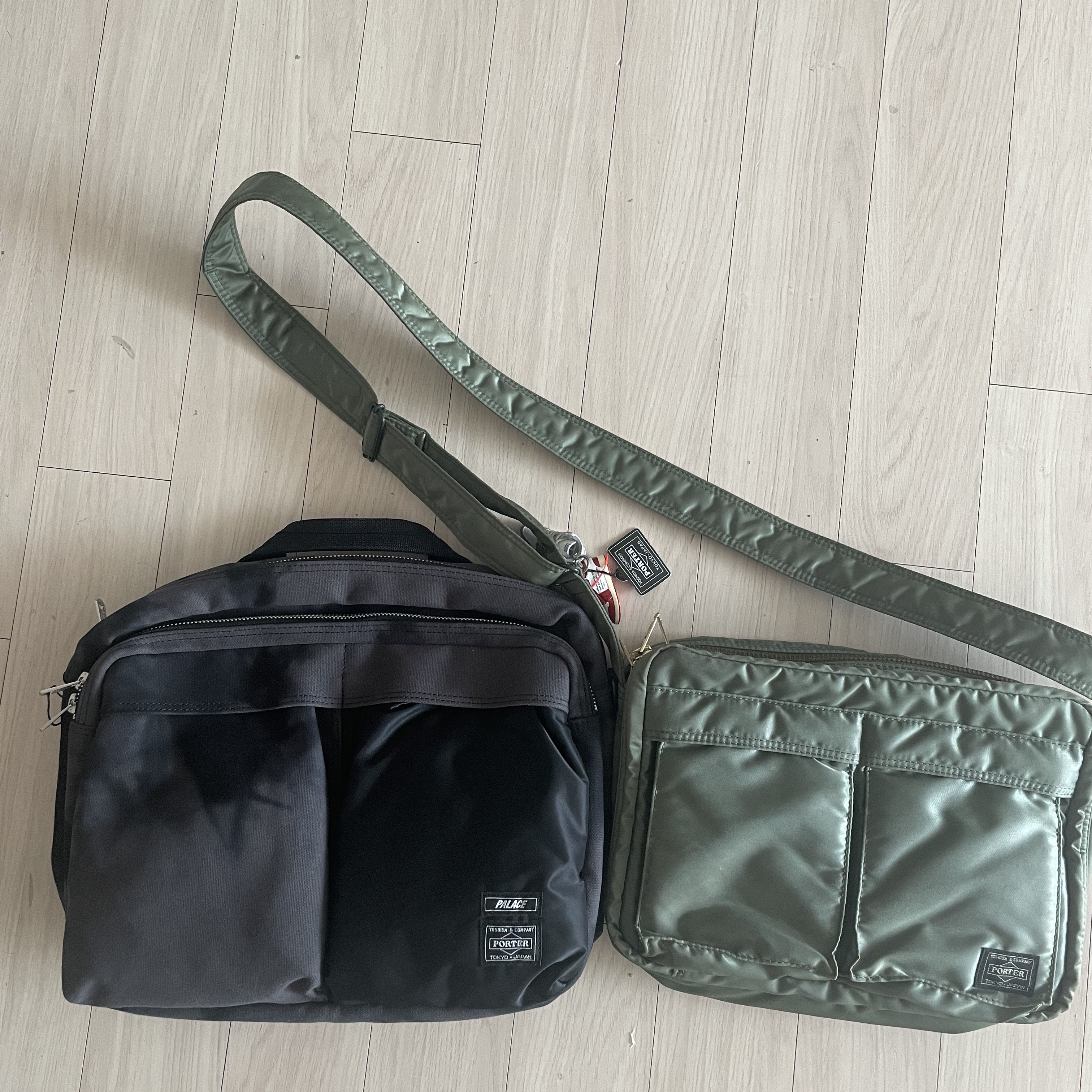 Porter x Palace 2Way Shoulder Bag Black, Porter Tanker Shoulder Bag L Sage Green 착용 스타일