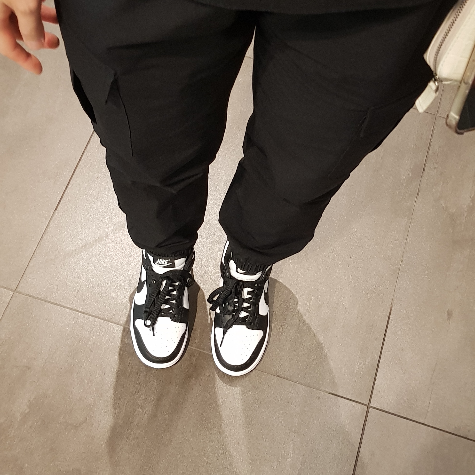 (W) 나이키 덩크 로우 블랙 착용 스타일