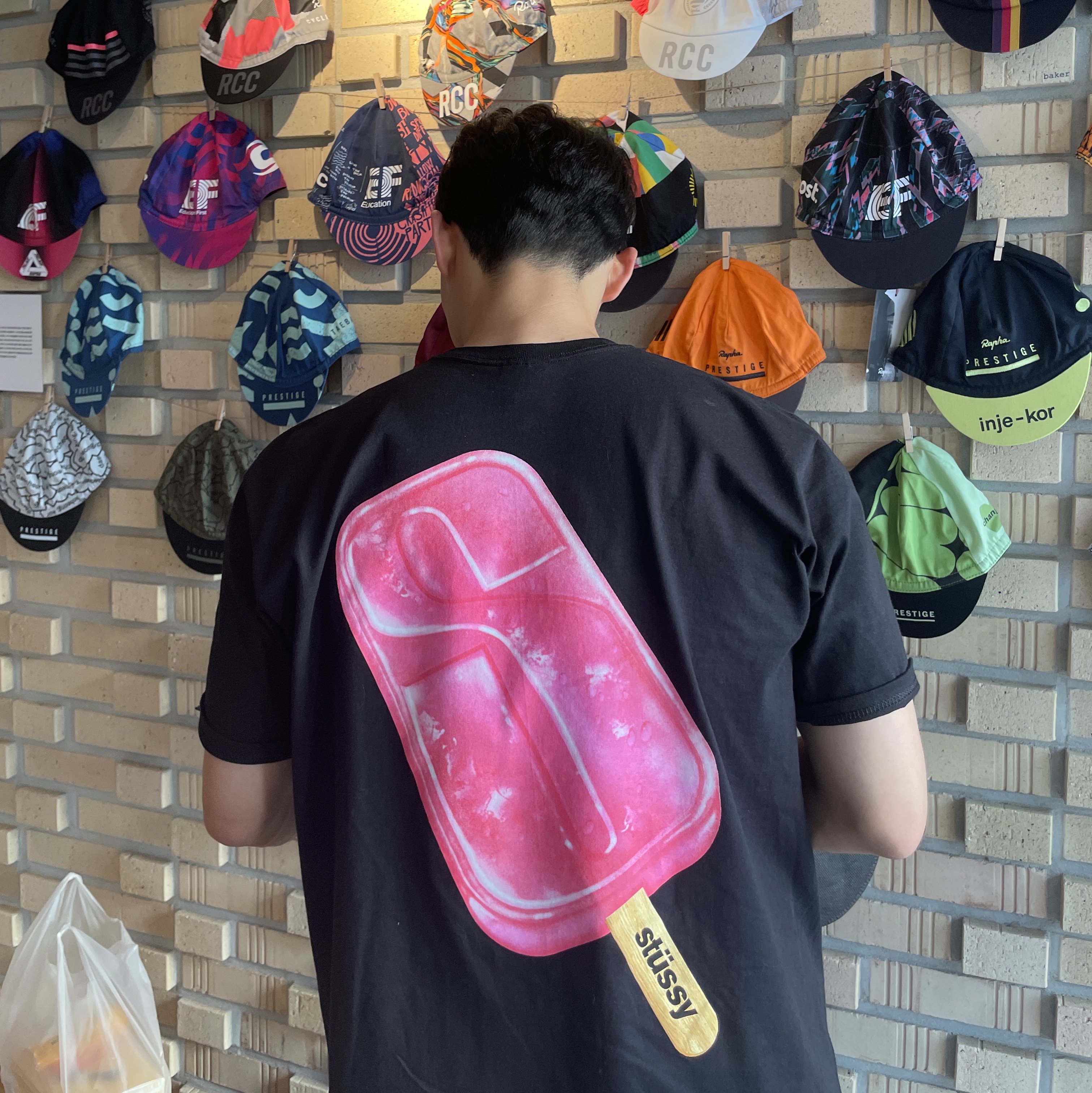 Stussy Popsicle T-Shirt Black 착용 스타일
