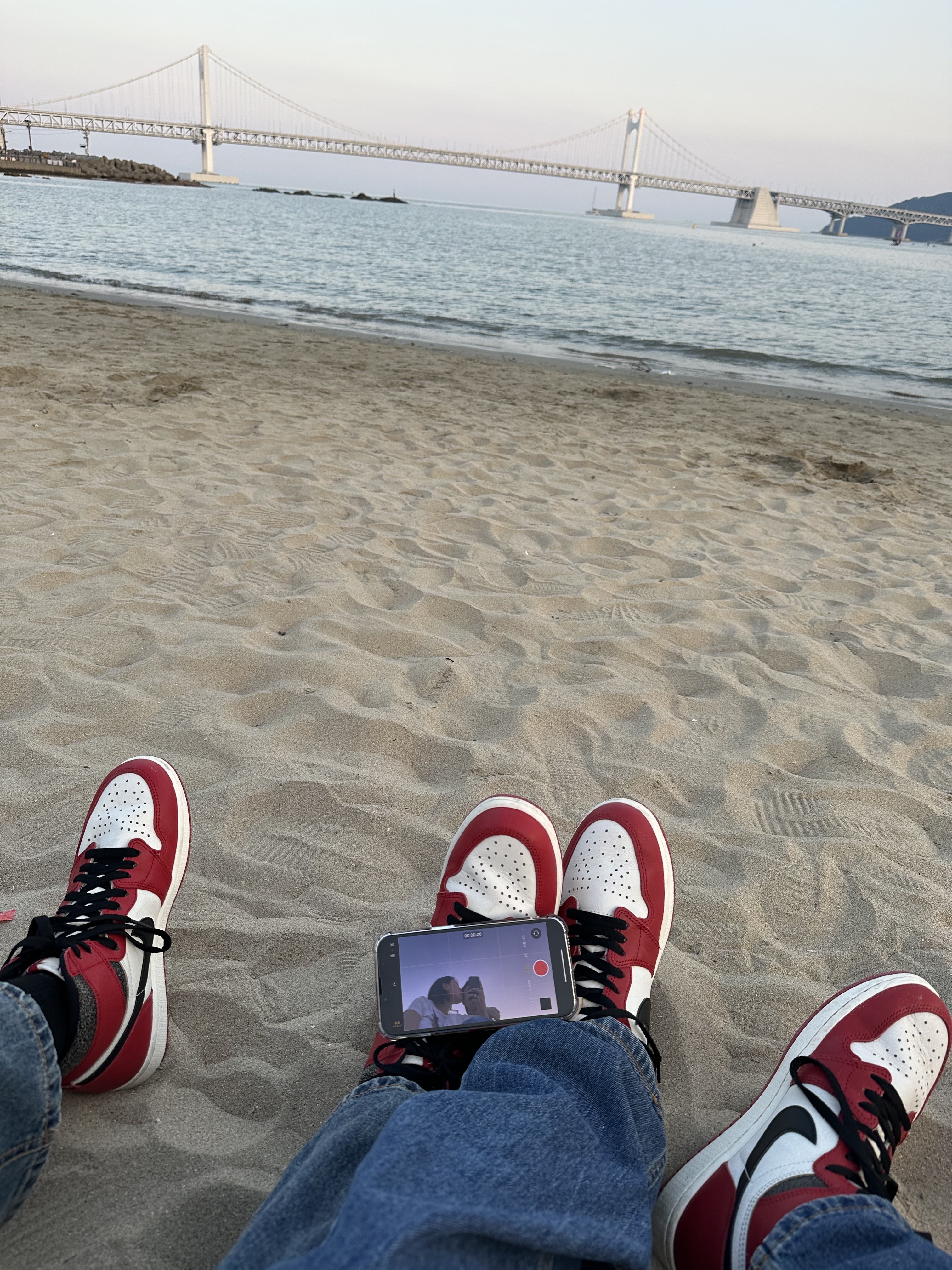 Jordan 1 Retro High OG Chicago 2022 착용 스타일 - 2