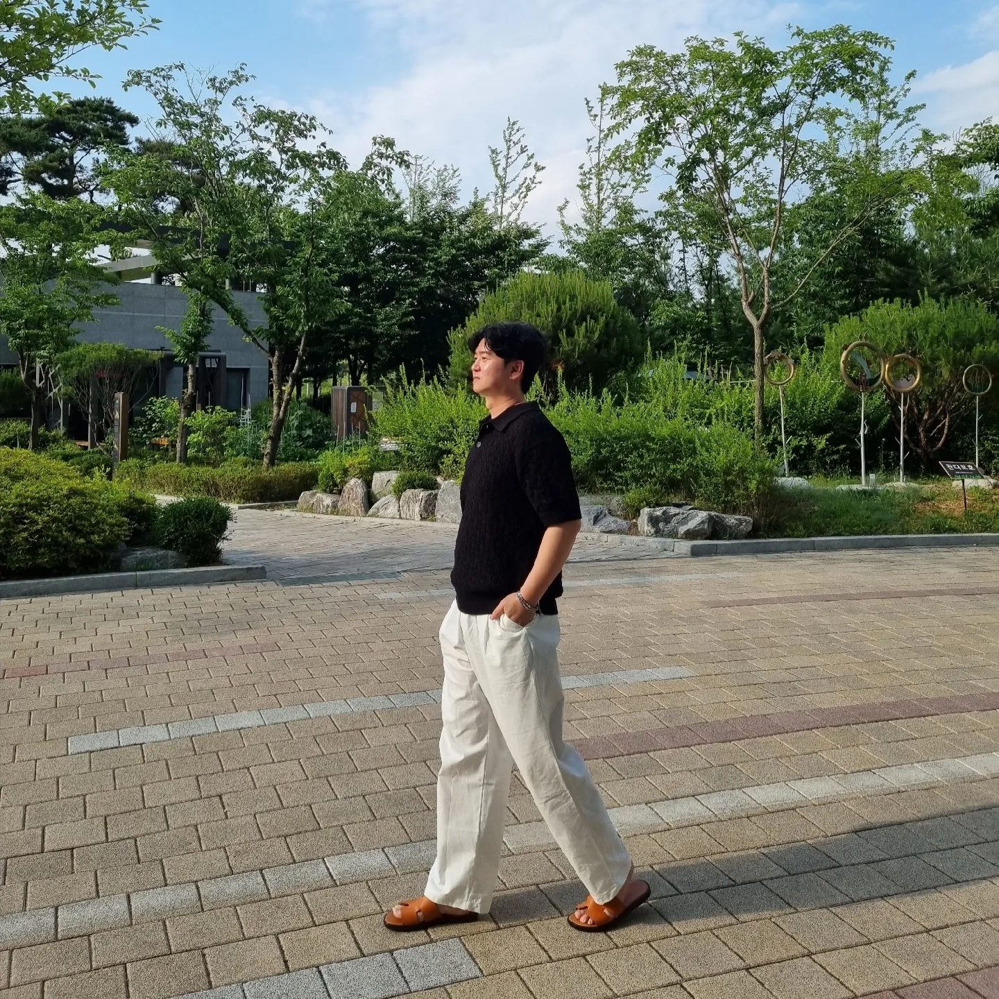 Hermes Izmir Sandal Calfskin & Gold 착용 스타일