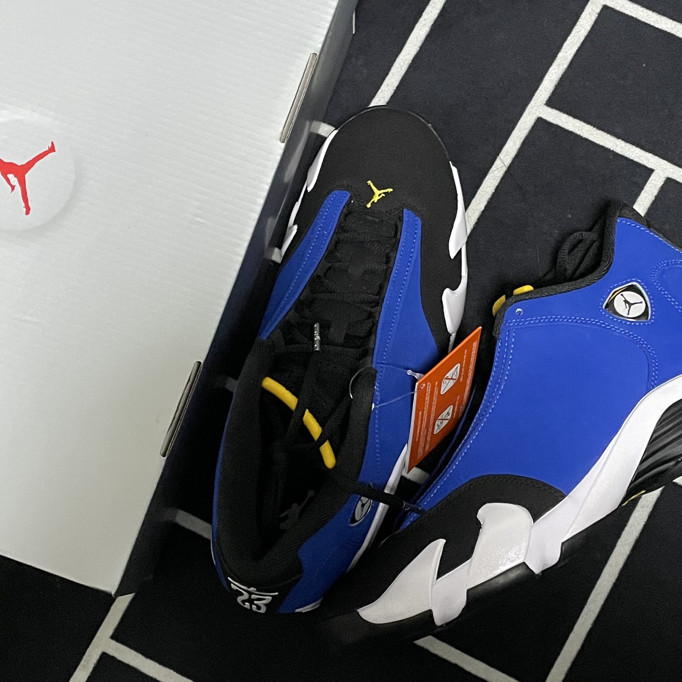 Jordan 14 Retro Laney 착용 스타일