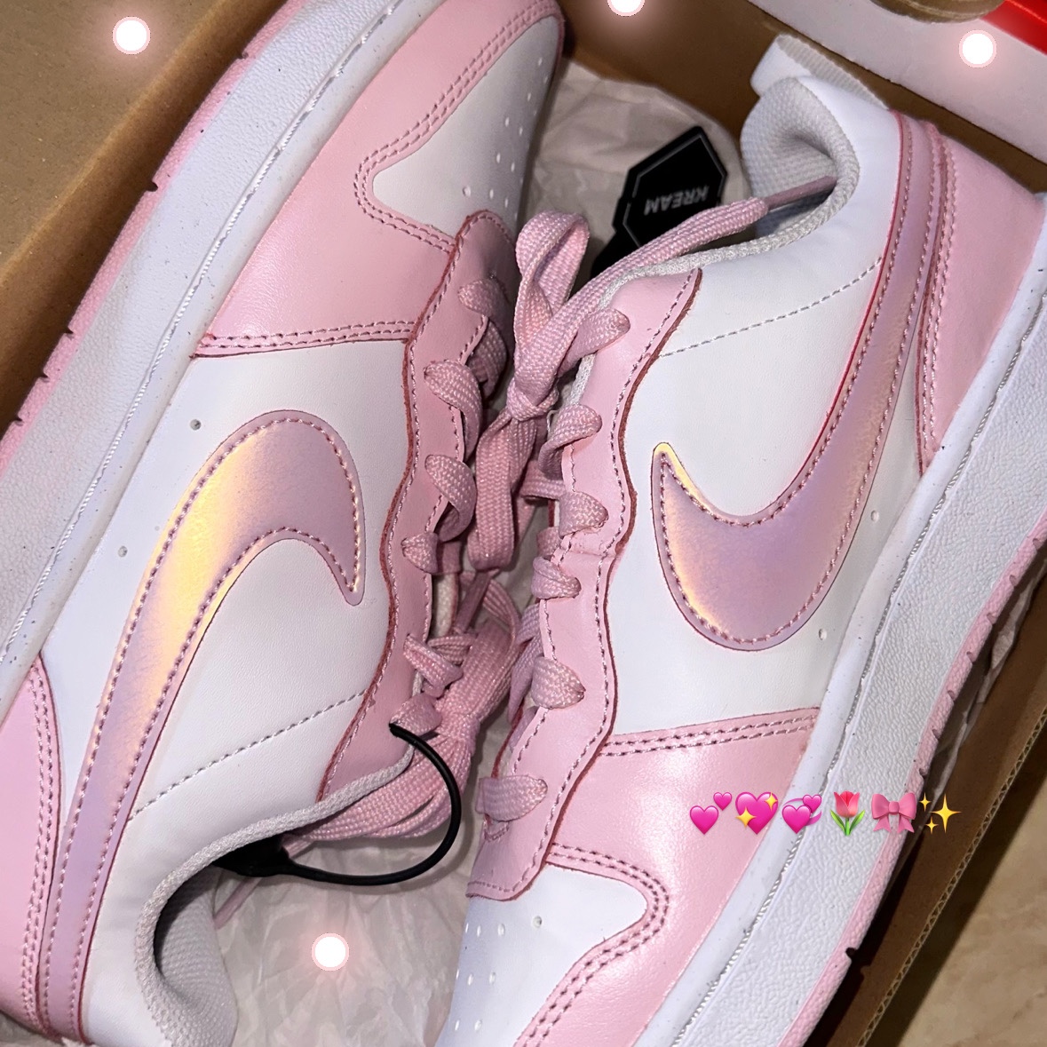 (GS) Nike Court Borough 2 SE White Pink Foam 착용 스타일