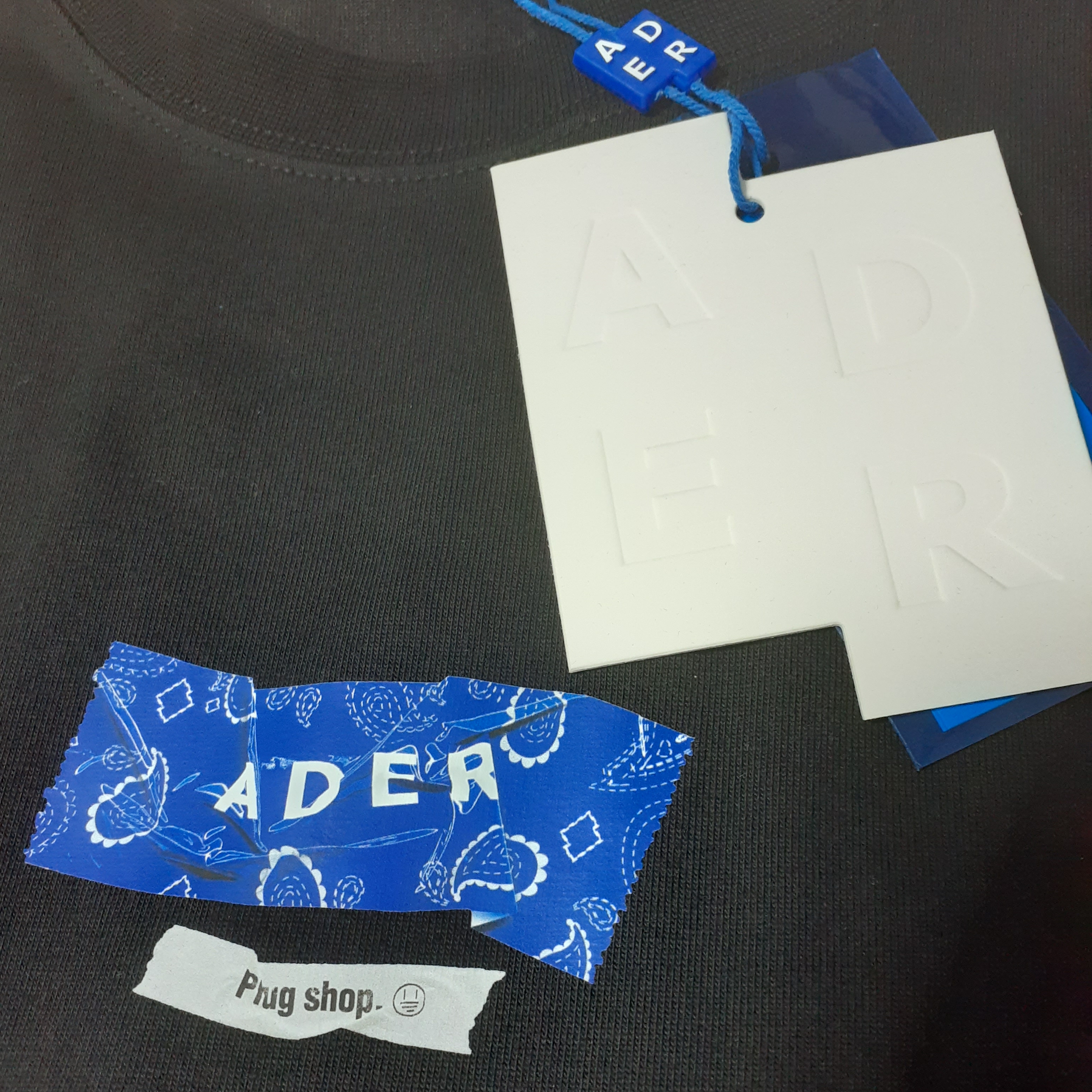 Ader Error Plugshop Jamsil T-Shirt Black 착용 스타일 - 1