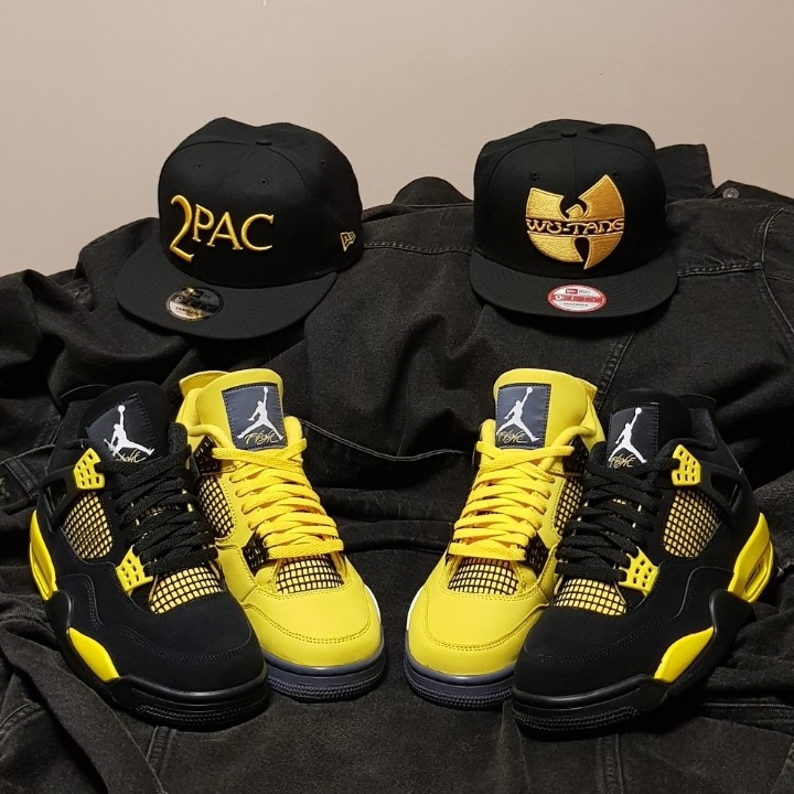 Jordan 4 Retro Thunder 2023, Jordan 4 Retro Tour Yellow 착용 스타일 - 3