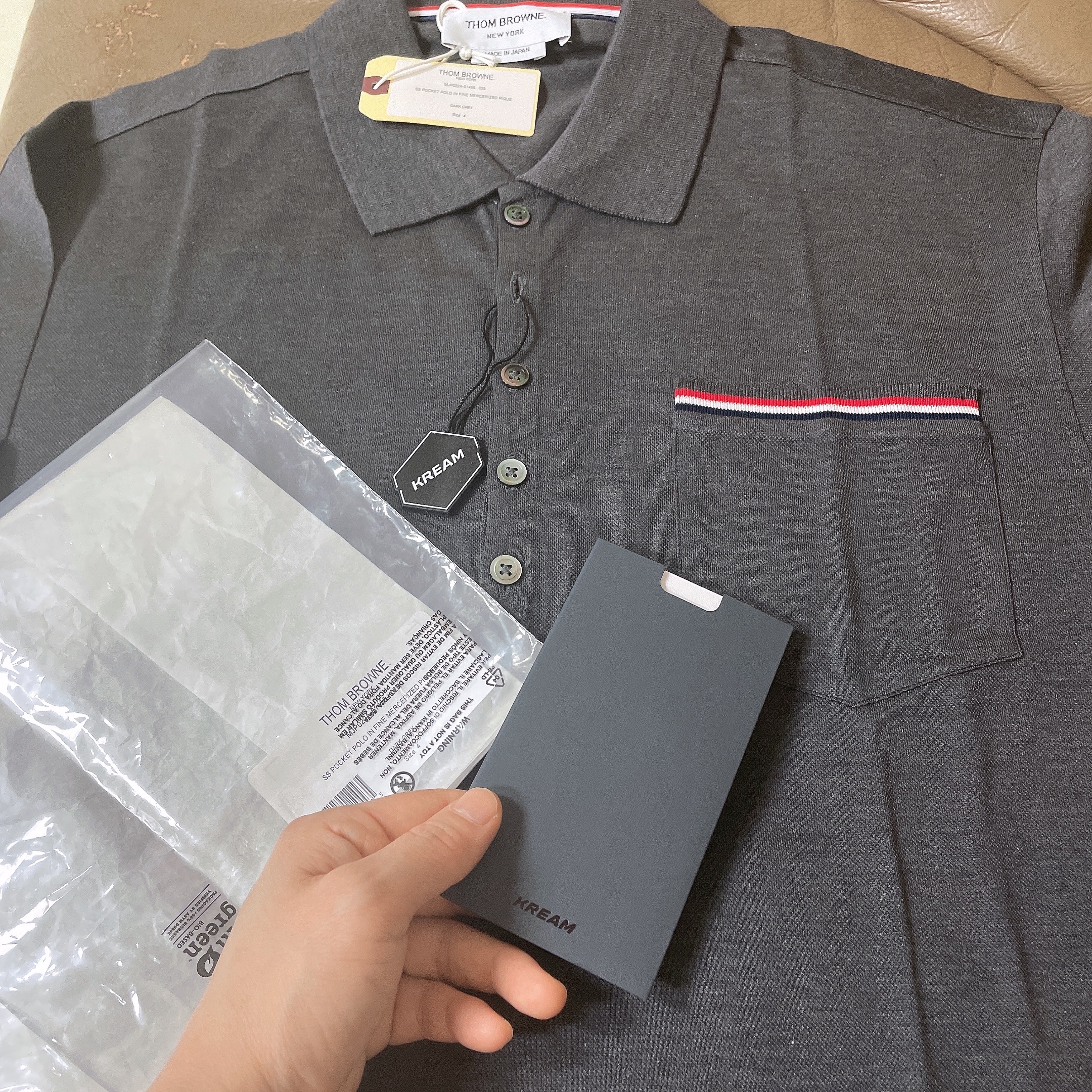 Thom Browne RWB Pocket Trim Pique Polo Shirt Dark Grey 착용 스타일