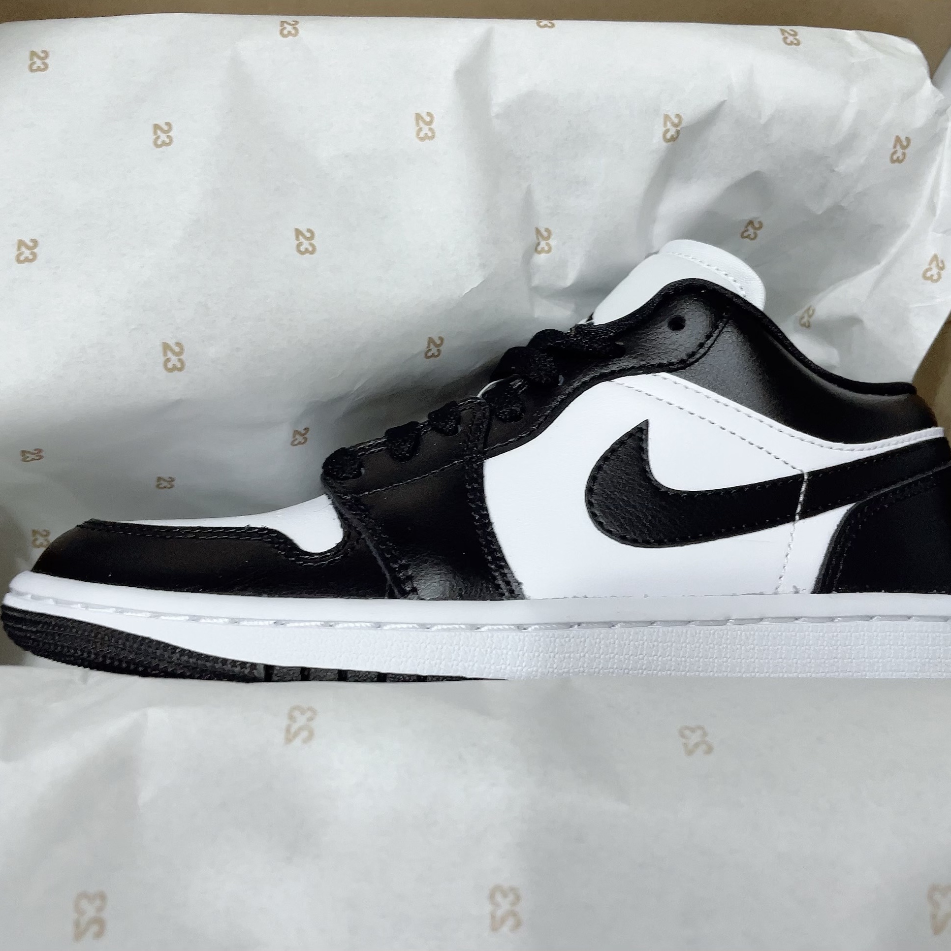 (W) Jordan 1 Low Black and White 착용 스타일 - 2