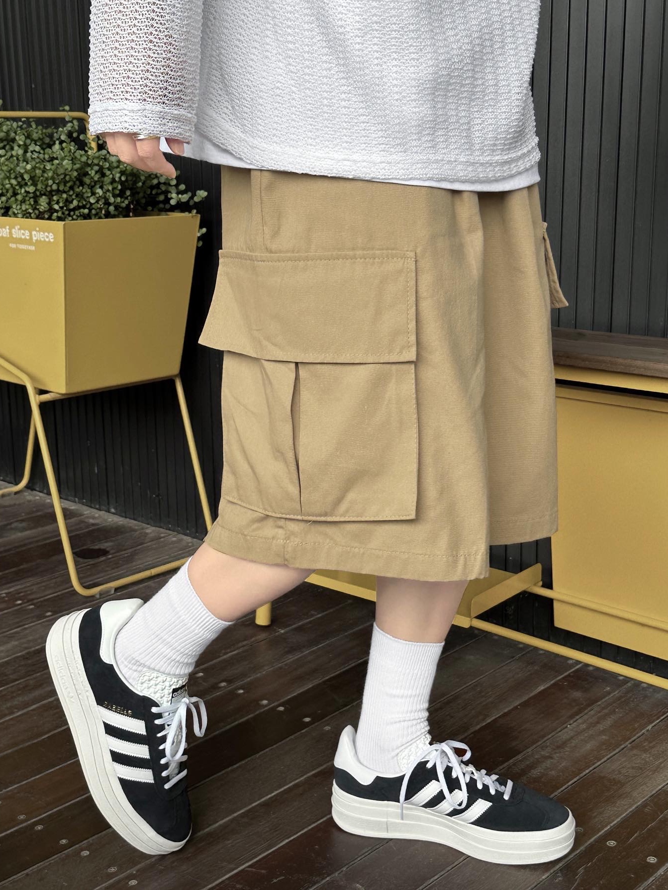 (W) Adidas Gazelle Bold Core Black Cloud White 착용 스타일 - 3