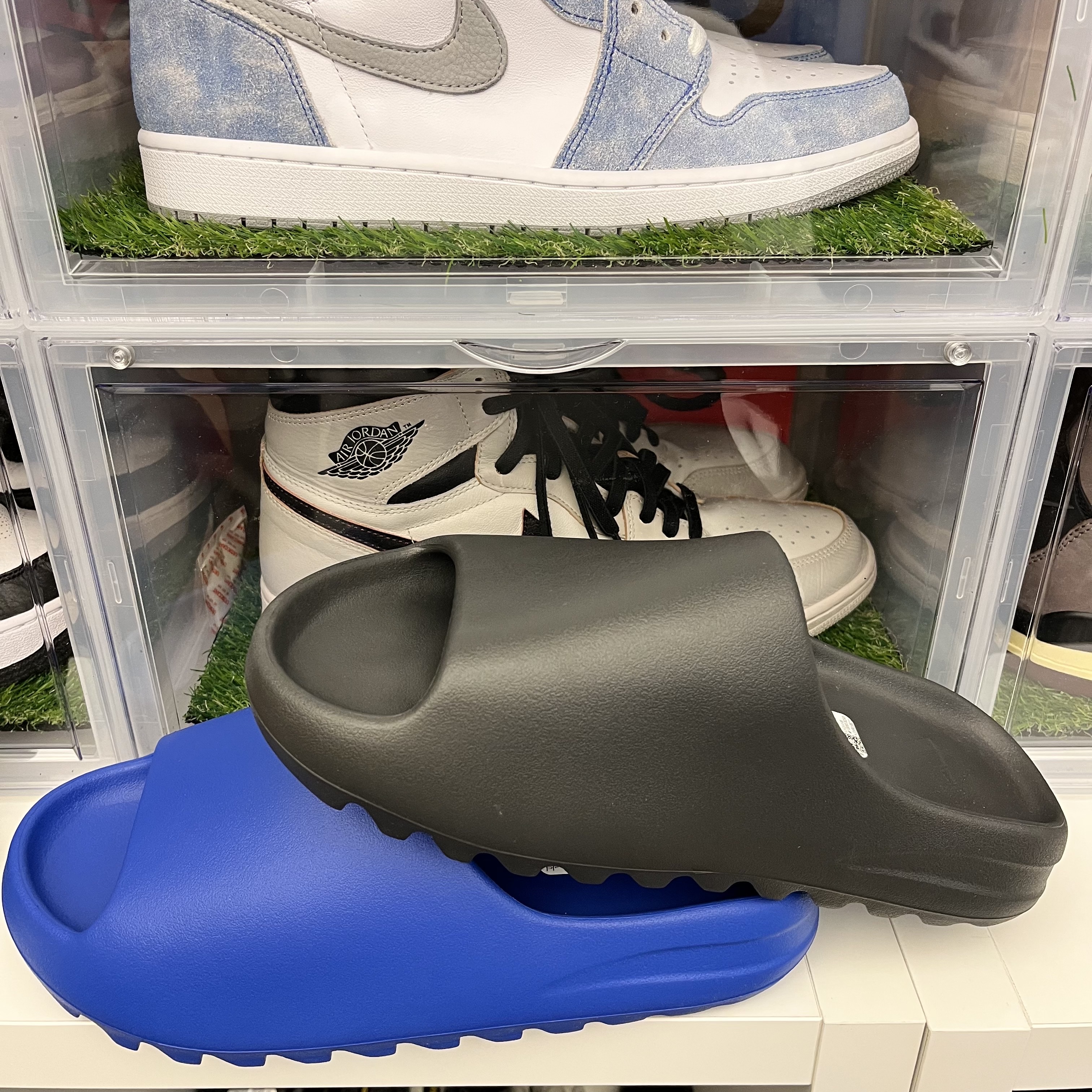 Adidas Yeezy Slide Onyx, Adidas Yeezy Slide Azure 착용 스타일