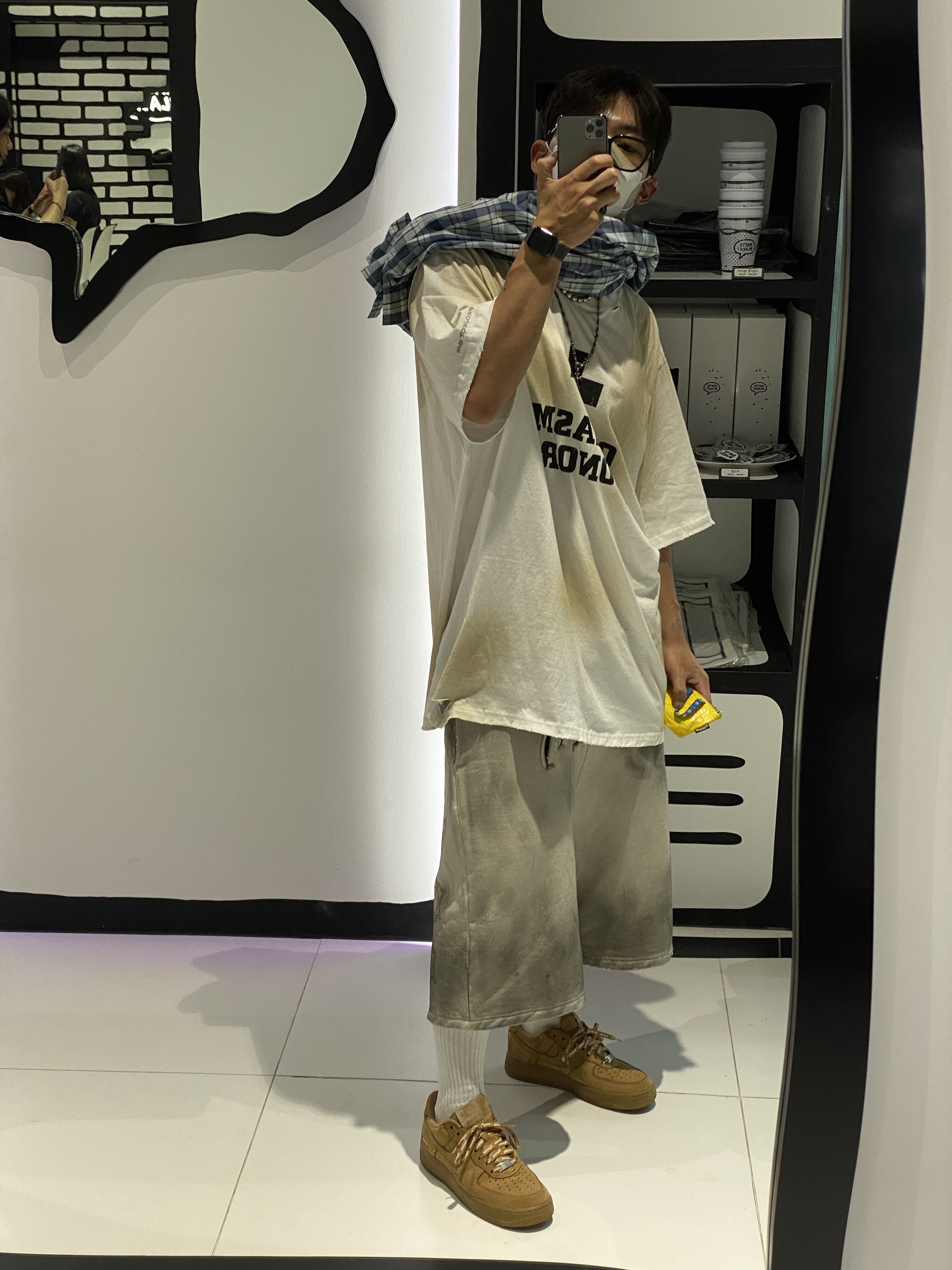 Project G/R Furious Logo Applique Shorts Grey - 10 Corso Como Exclusive, Project G/R Orgasm Donor T-Shirt Dirty White 착용 스타일