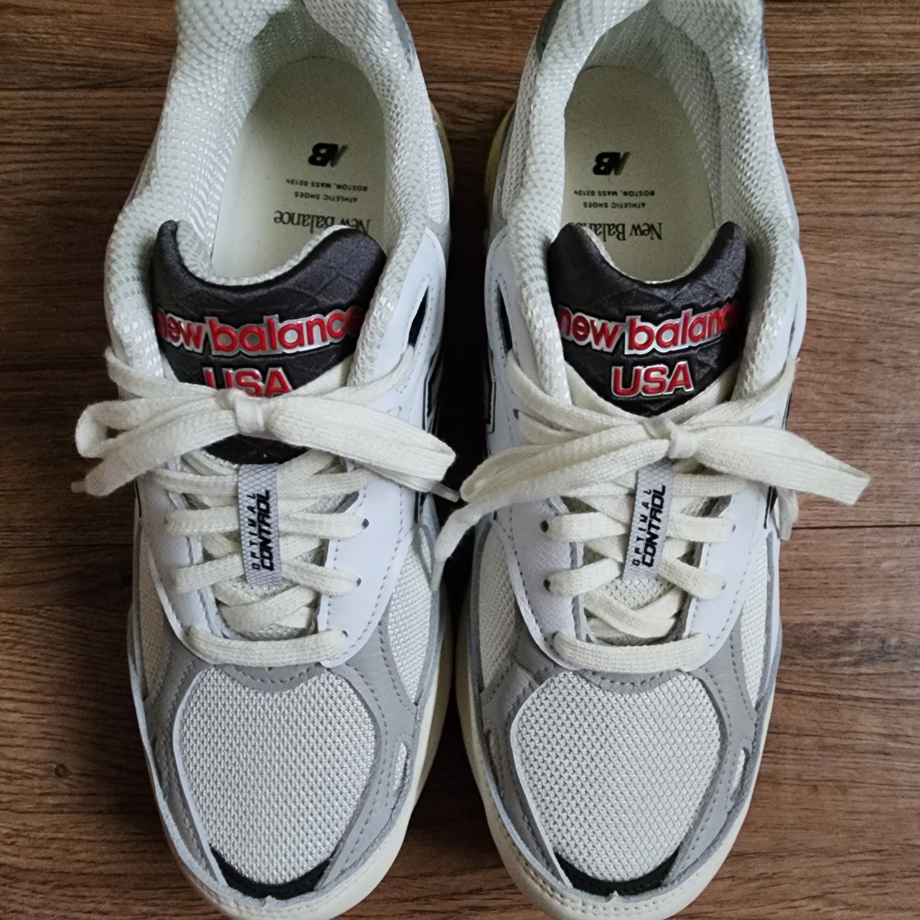 New Balance 990v3 Made in USA Sea Salt 착용 스타일 - 4