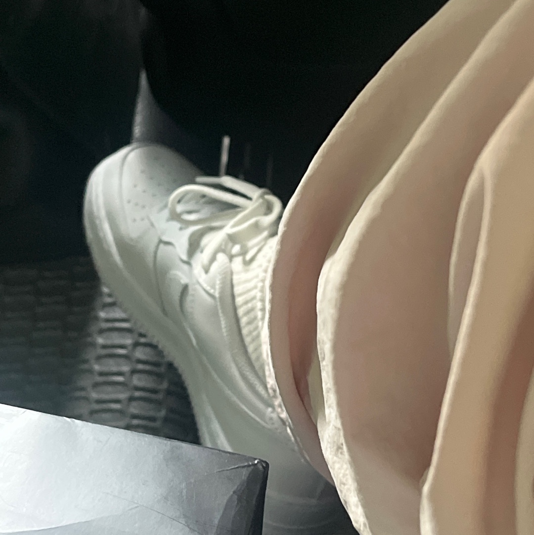 (GS) Nike Air Force 1 LE White 착용 스타일