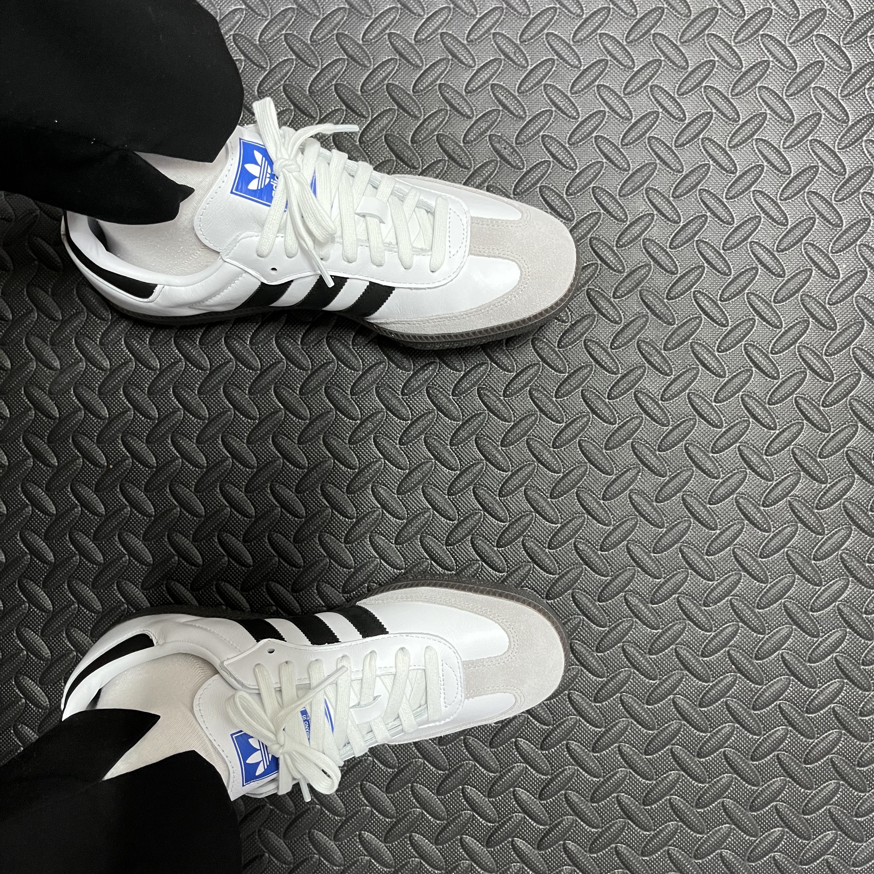 Adidas Samba OG Cloud White 착용 스타일