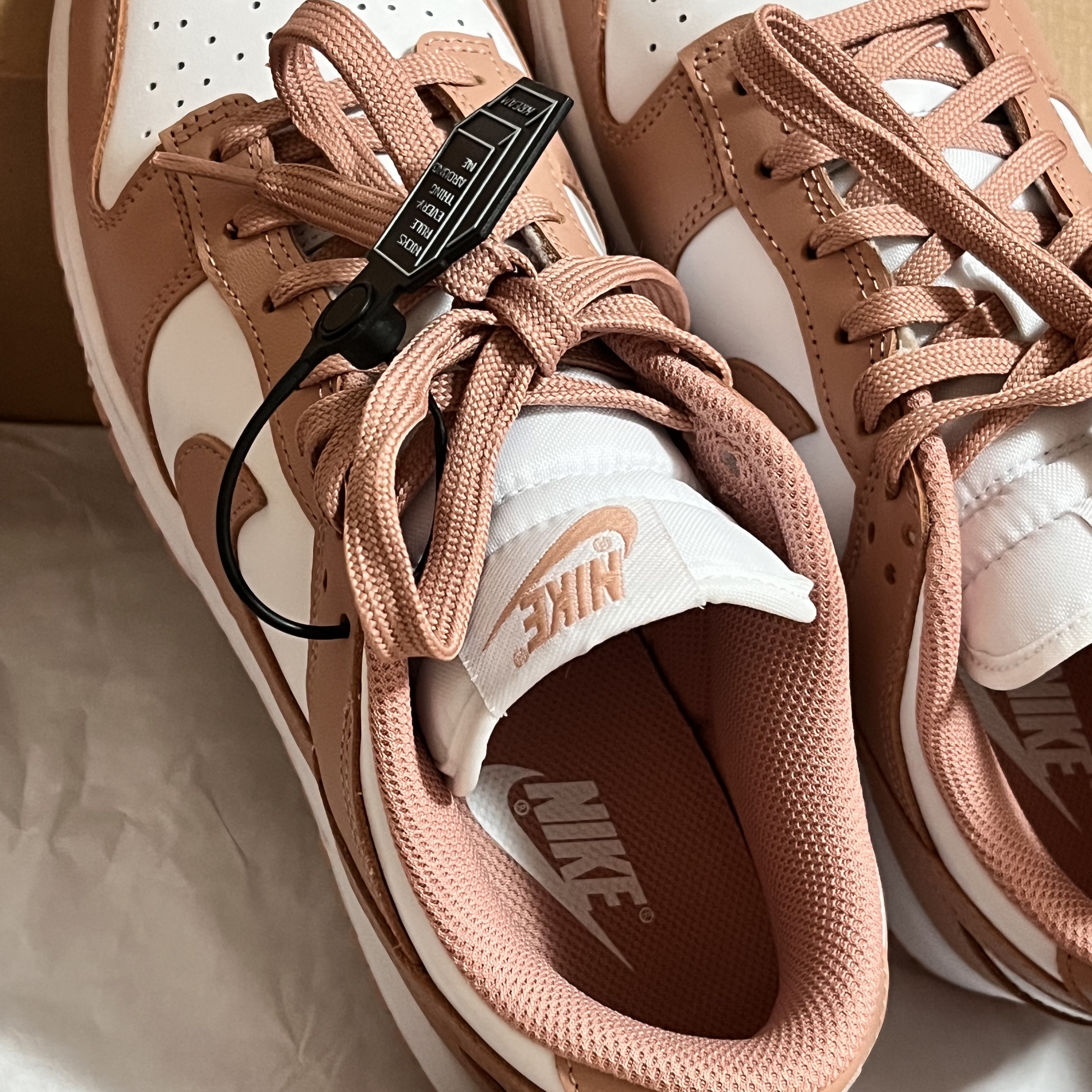 (W) Nike Dunk Low Rose Whisper 착용 스타일