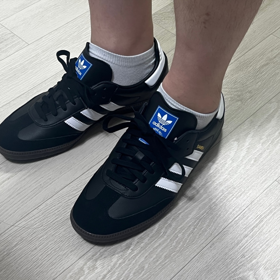 Adidas Samba OG Black White Gum 착용 스타일