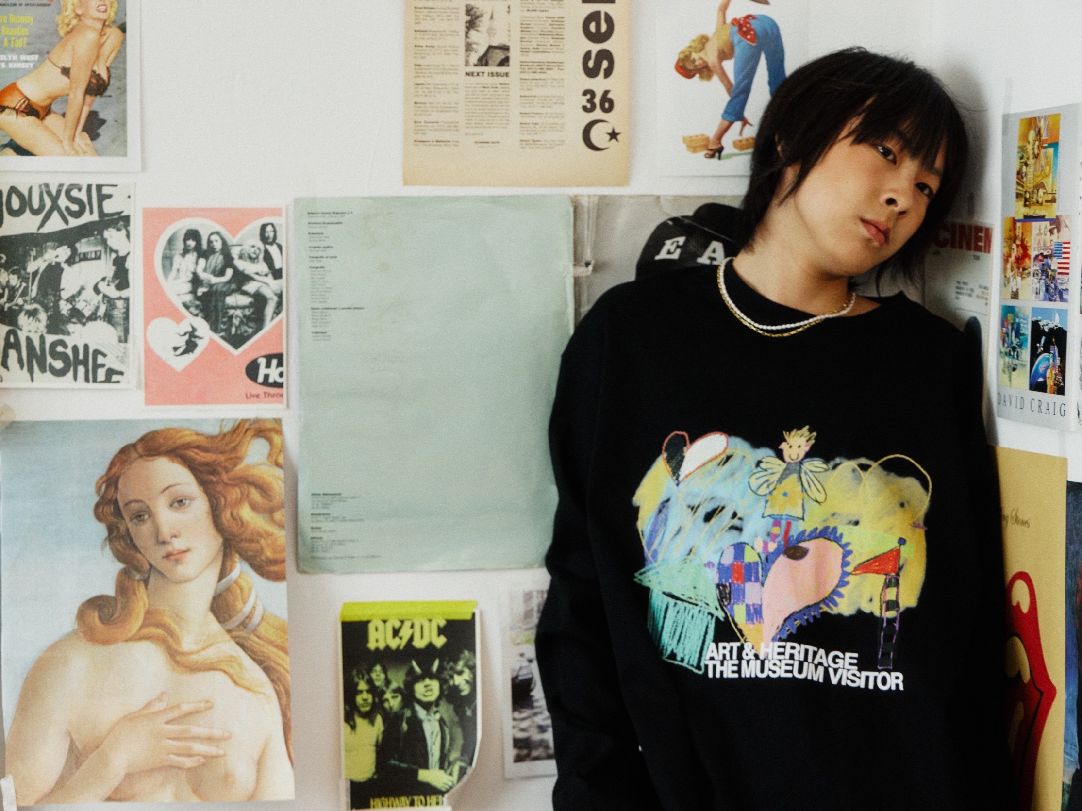 The Museum Visitor Child Drawing Long Sleeve Black 착용 스타일