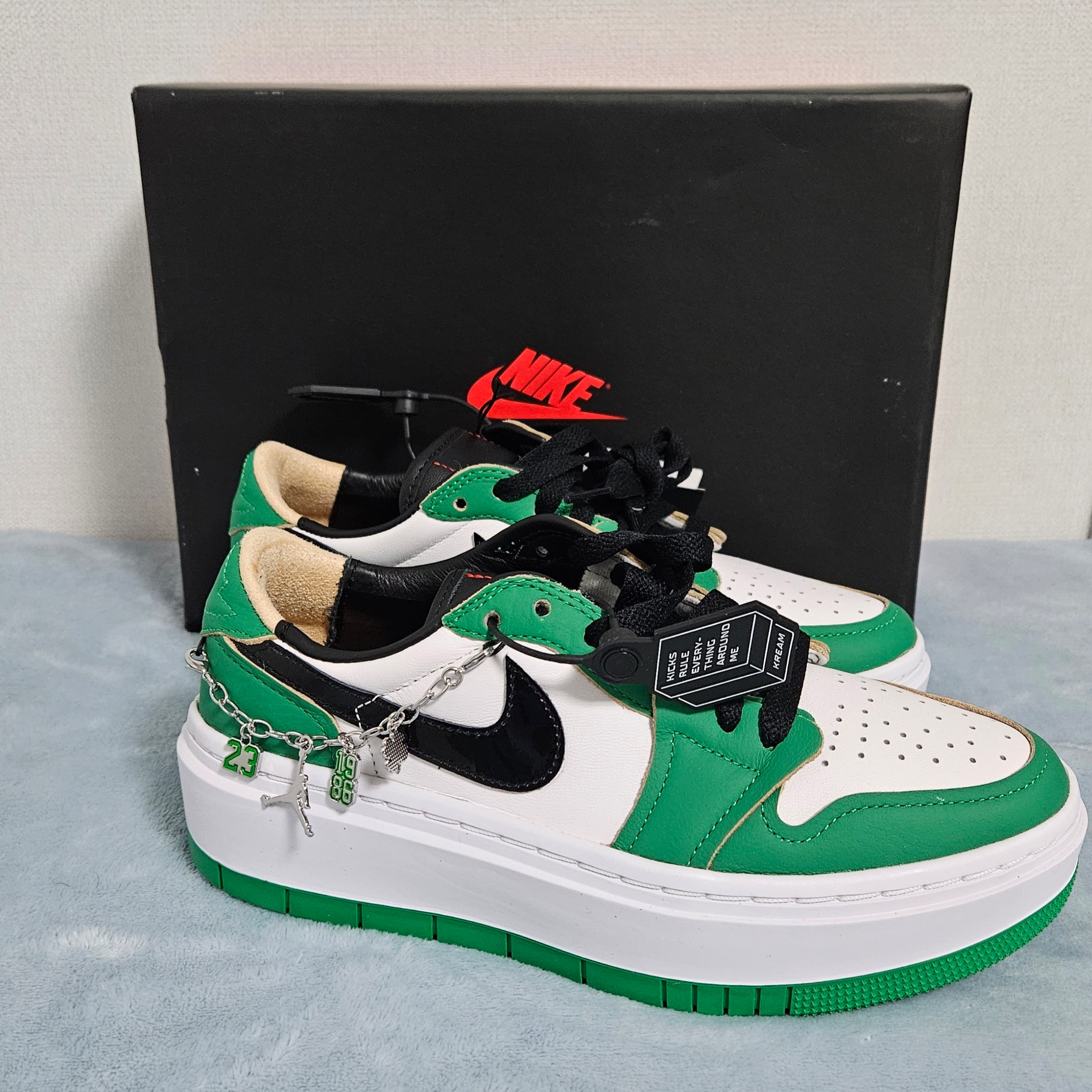 (W) Jordan 1 Elevate Low SE Lucky Green 착용 스타일 - 2