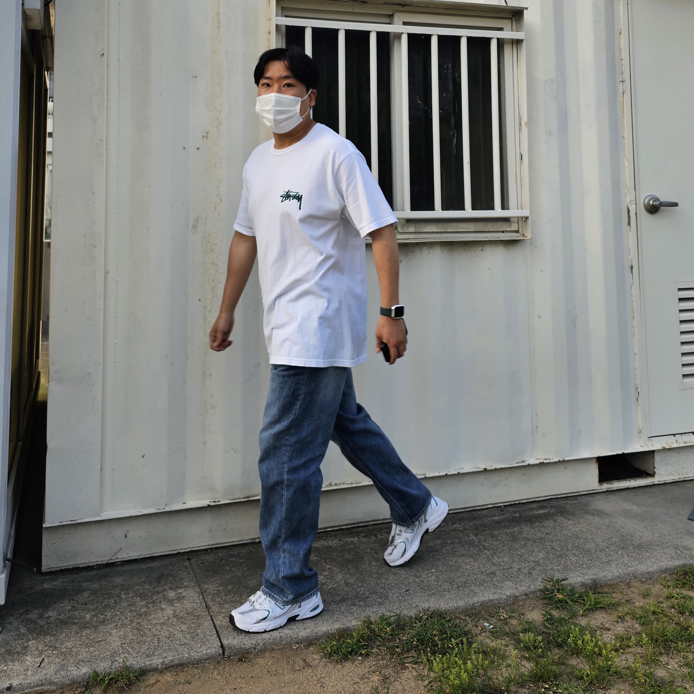 Stussy Mojave T-Shirt White, New Balance 530 White Mint 착용 스타일 - 1