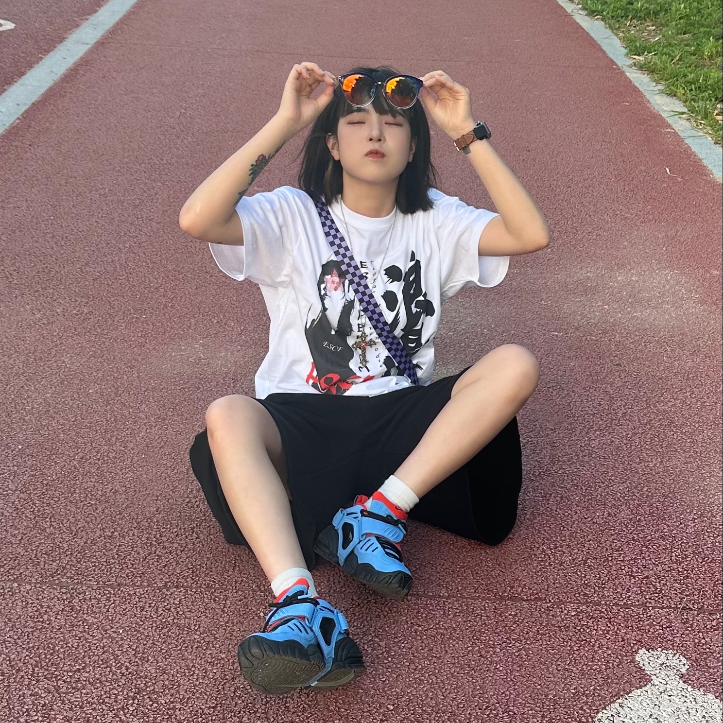 Nike x Ambush Air Adjust Force SP University Blue and Habanero Red 착용 스타일 - 4
