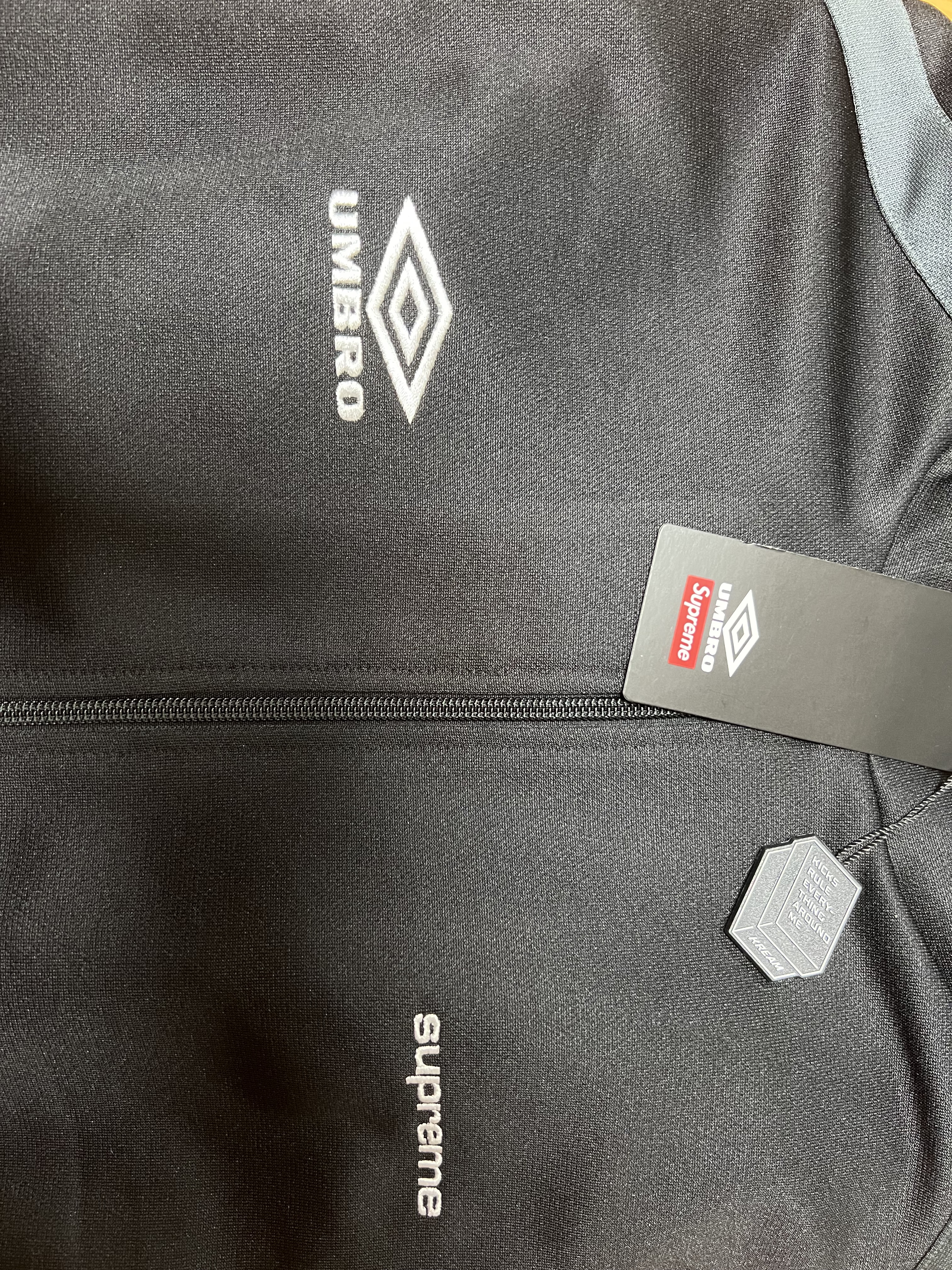 Supreme x Umbro Snap Sleeve Jacket Black - 23SS 착용 스타일