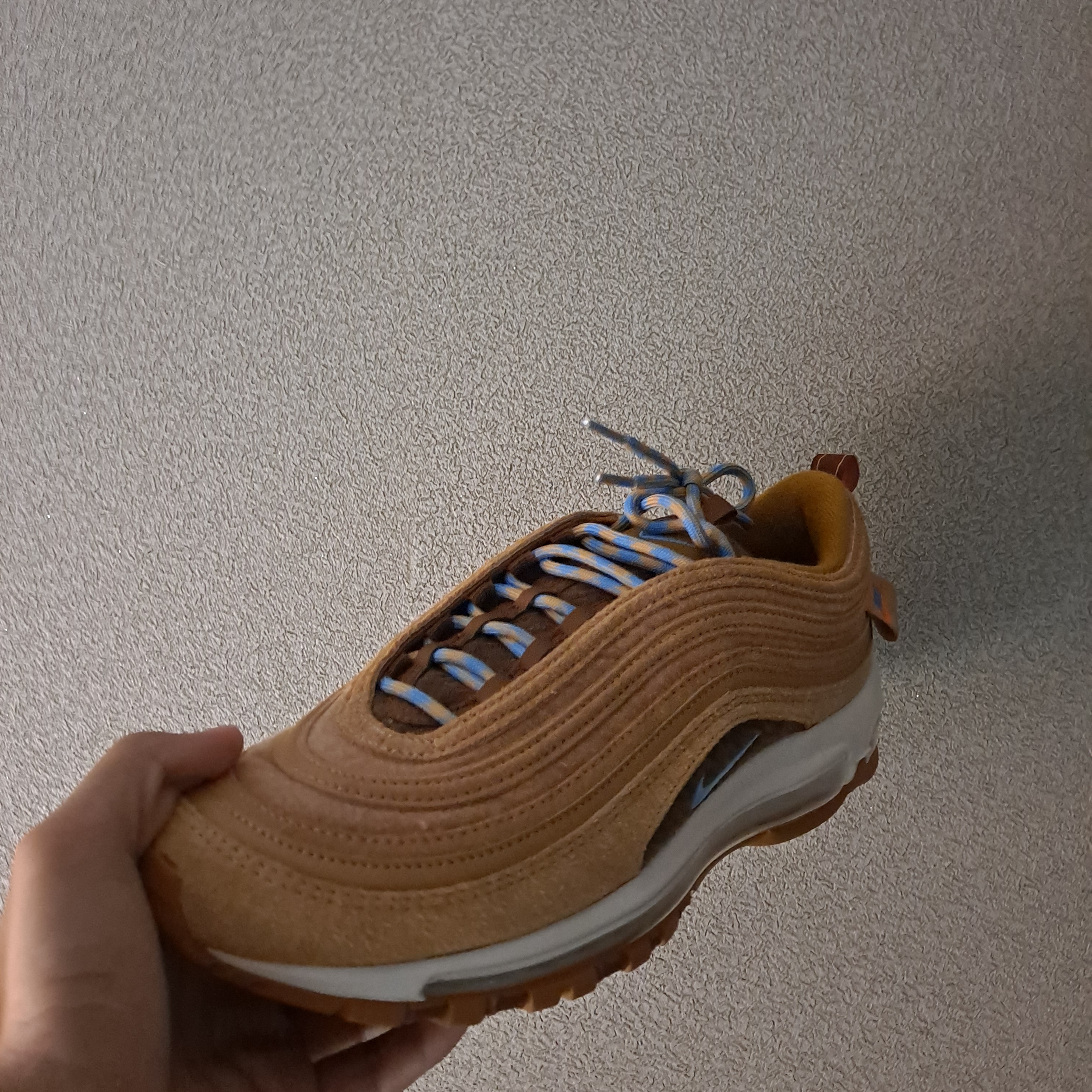 Nike Air Max 97 SE Praline Desert Ochre 착용 스타일