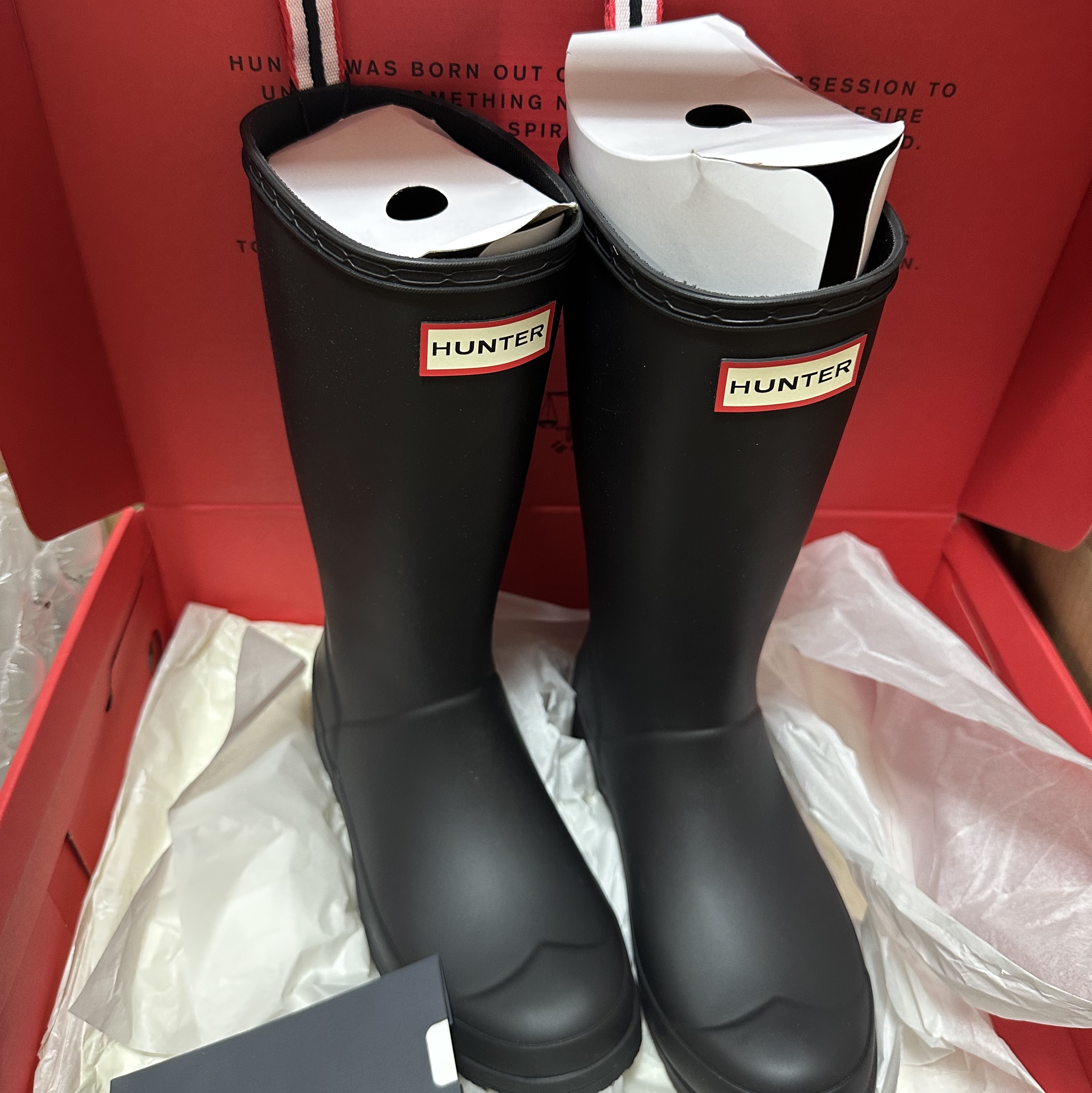 (W) Hunter Play Tall Wellington Rain Boots Black 착용 스타일