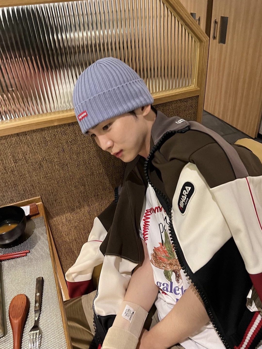 Supreme Overdyed Beanie Slate - 22SS 착용 스타일 - 2