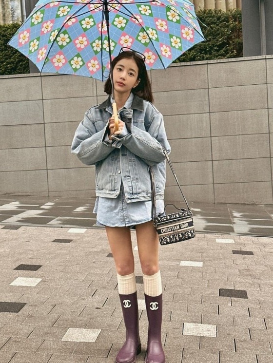 (W) Chanel Boots Caoutchouc & Dark Purple 착용 스타일