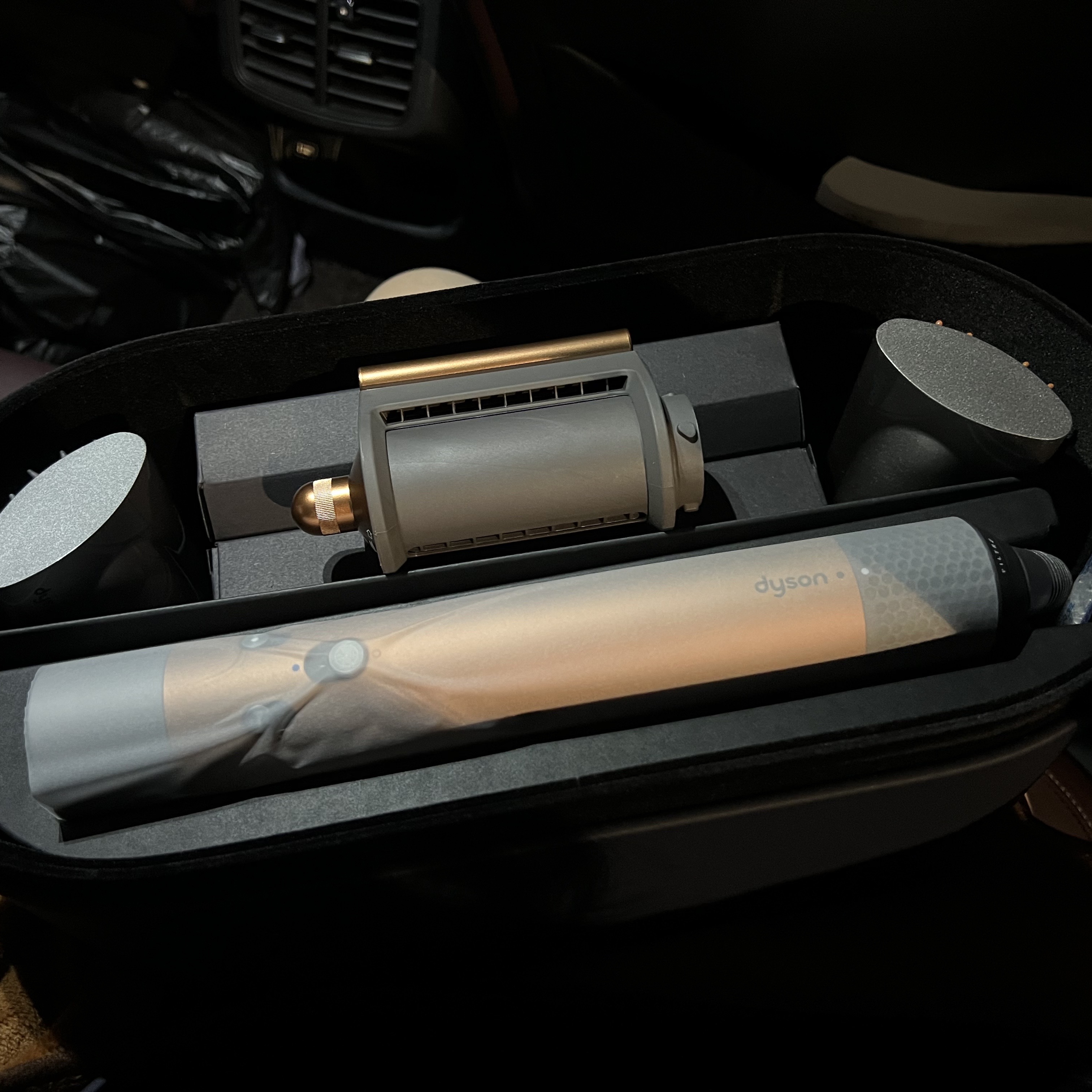 Dyson Airwrap Multi Styler Complete Long Copper Nickel (Korean Ver.) 착용 스타일