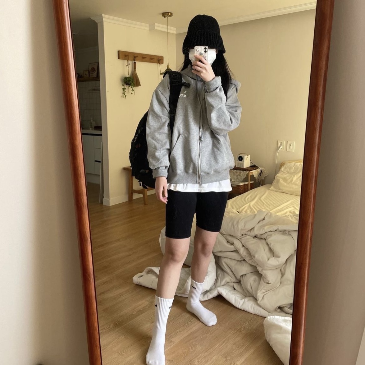 IAB Studio Zip-Up Hoodie Gray - 22FW 착용 스타일