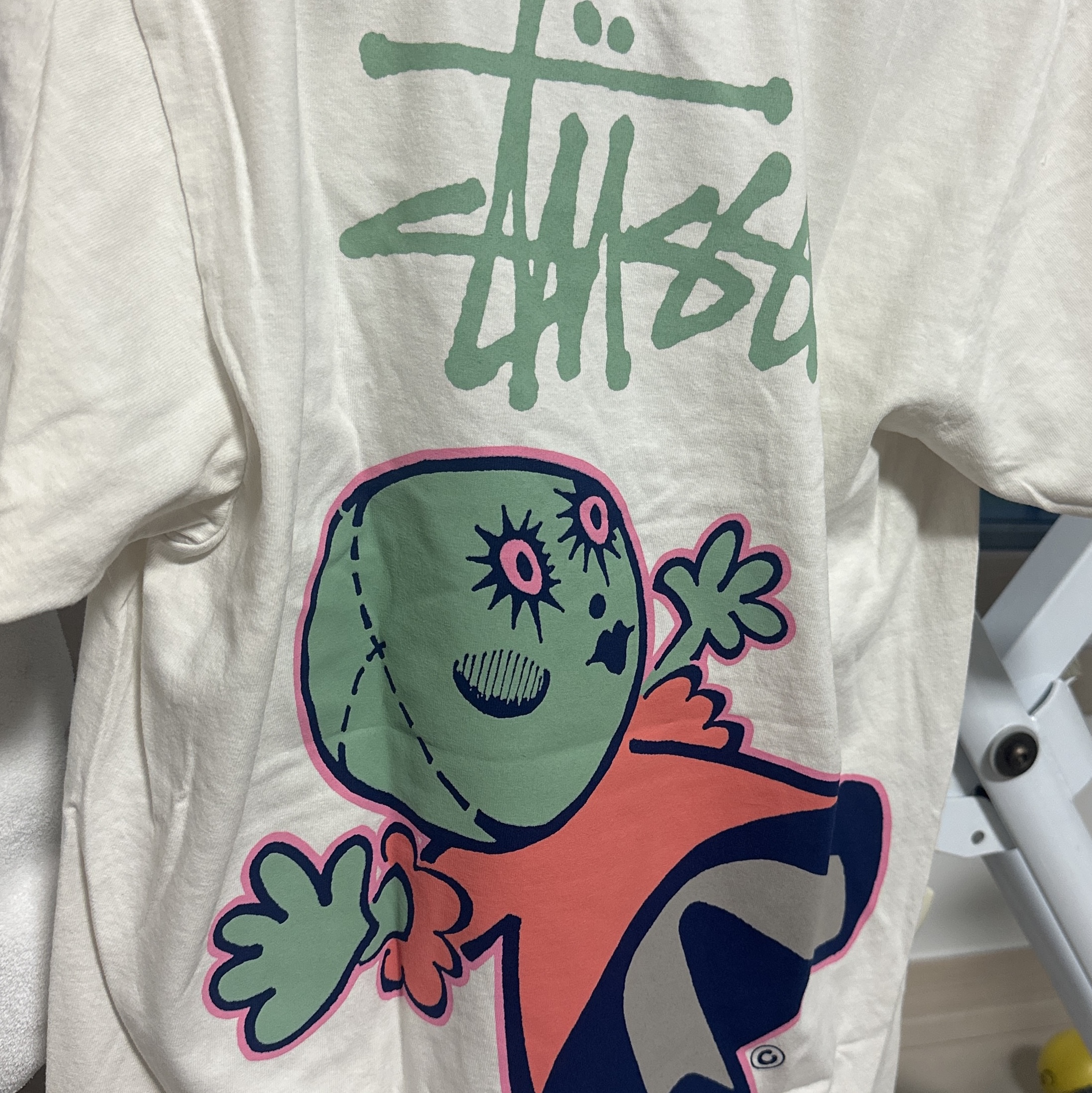Stussy Dollie Pigment Dyed T-Shirt Natural 착용 스타일