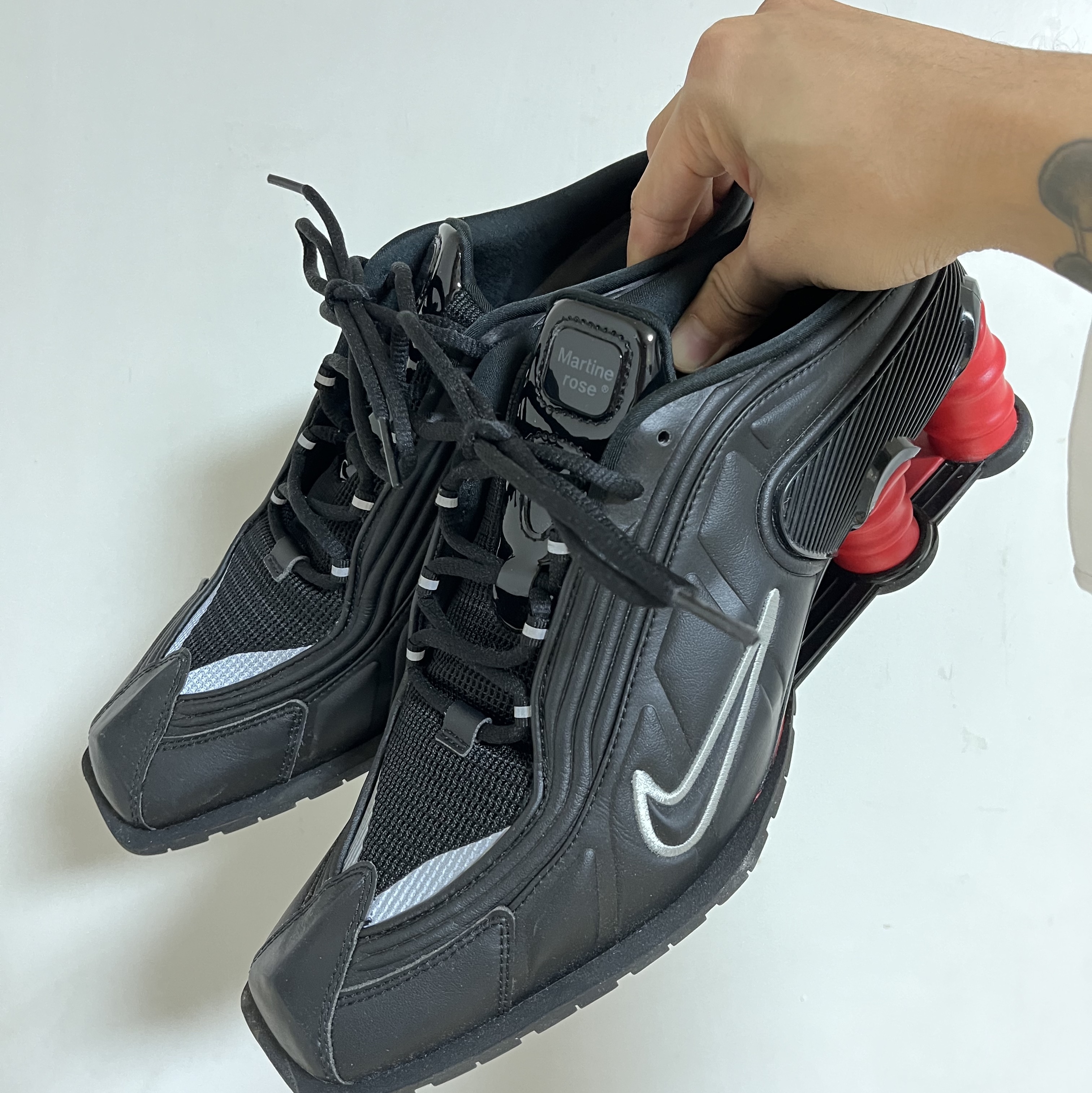 Nike x Martine Rose Shox MR4 Black 착용 스타일