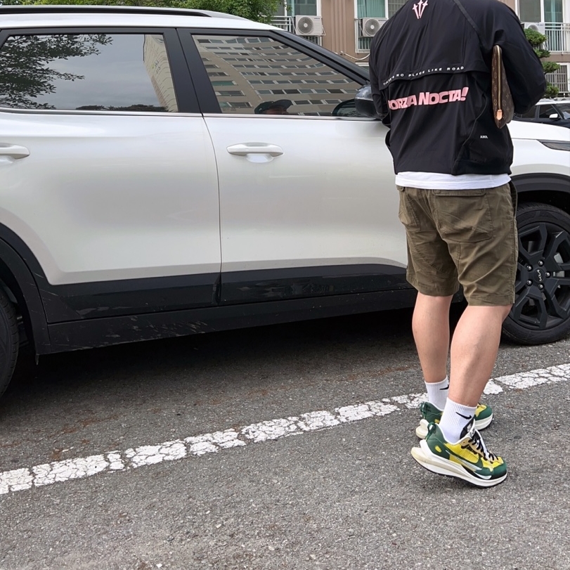 (W) Nike x Drake Nocta NRG LR L/S Crew Black (DV3631-010) 착용 스타일