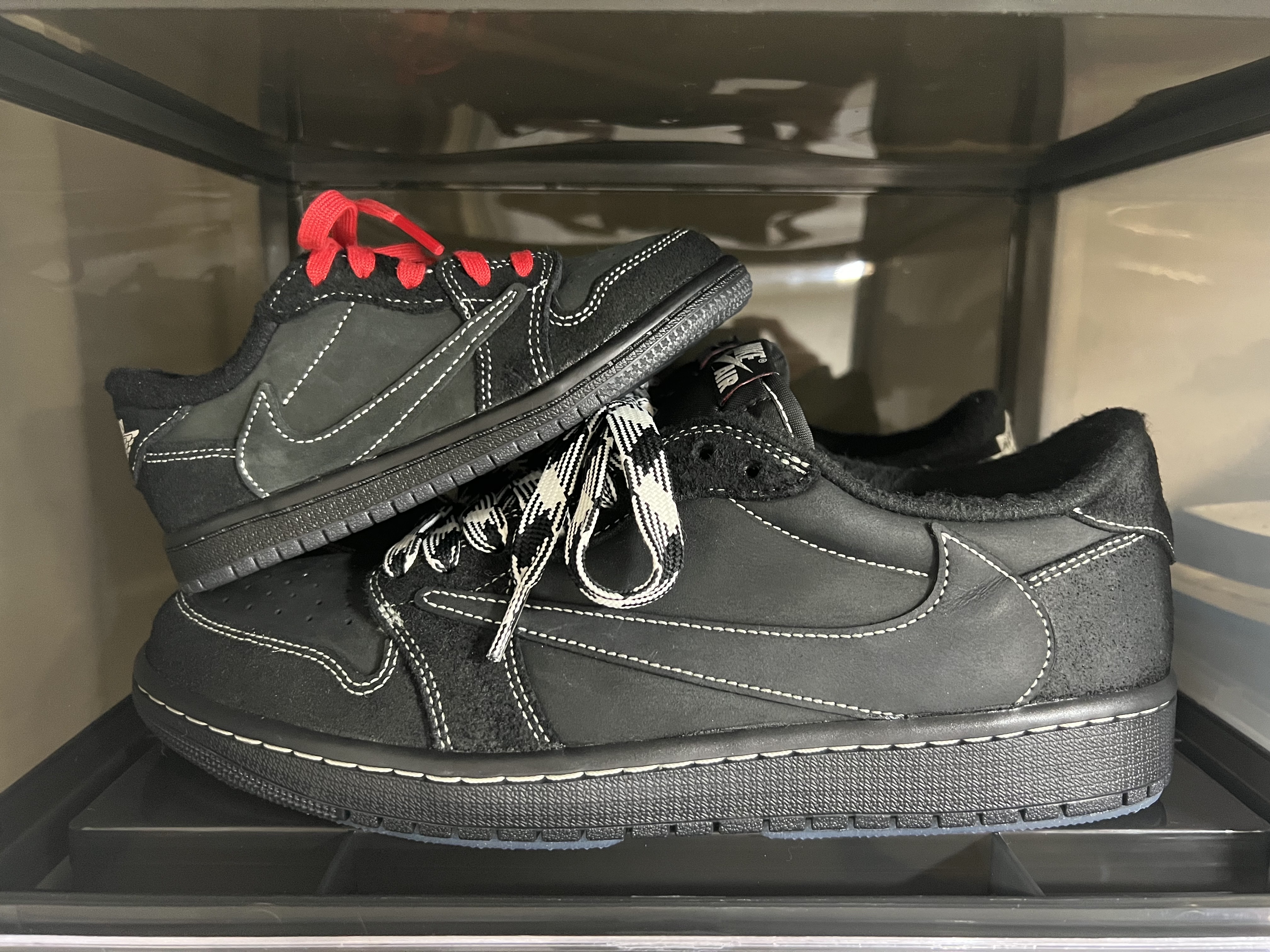 Jordan 1 x Travis Scott Retro Low OG SP Black Phantom, (TD) Jordan 1 x Travis Scott Retro Low OG SP Black Phantom 착용 스타일