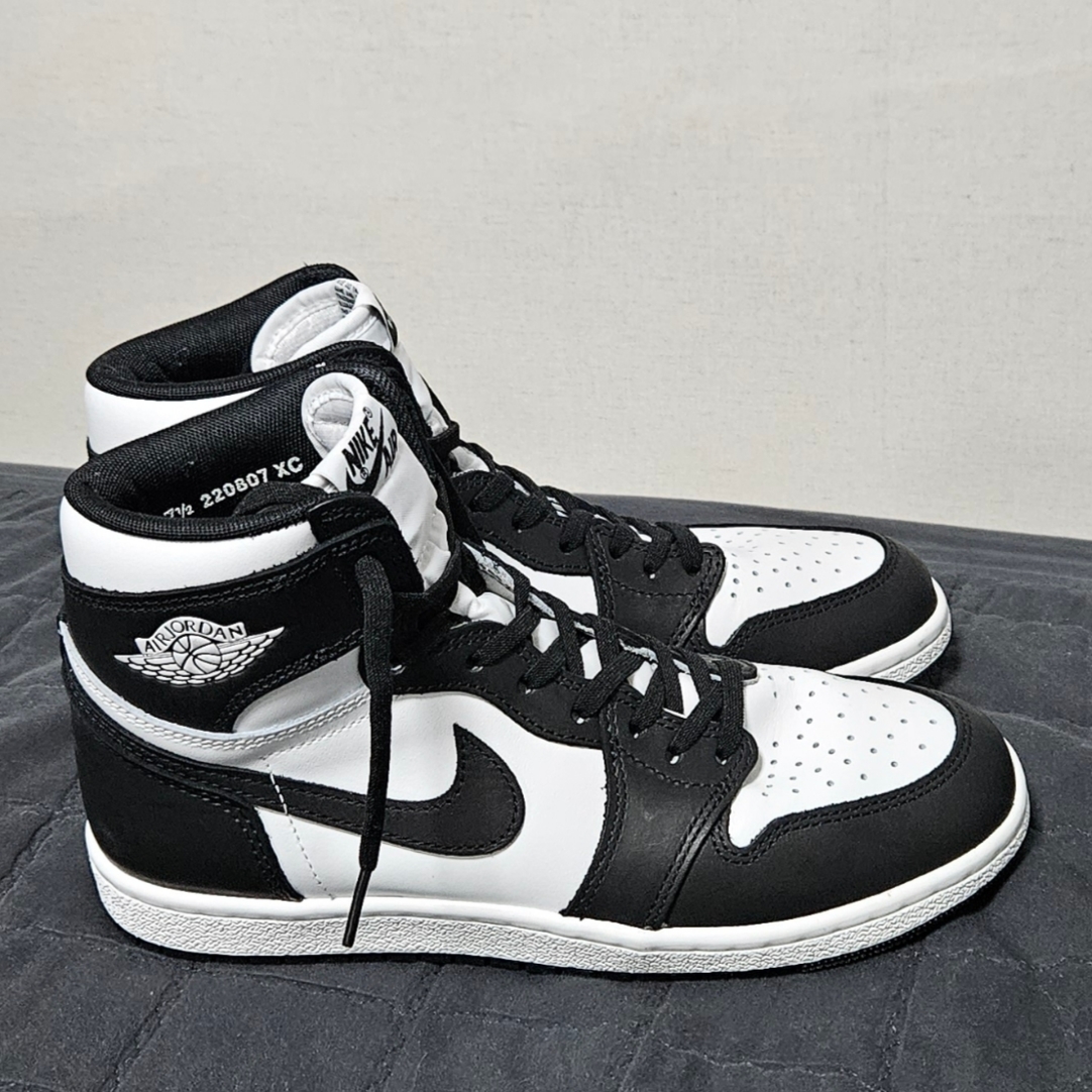 Jordan 1 High 85 Black White, Sony WH-CH520 White (Sony Korea Ver.) 착용 스타일 - 2