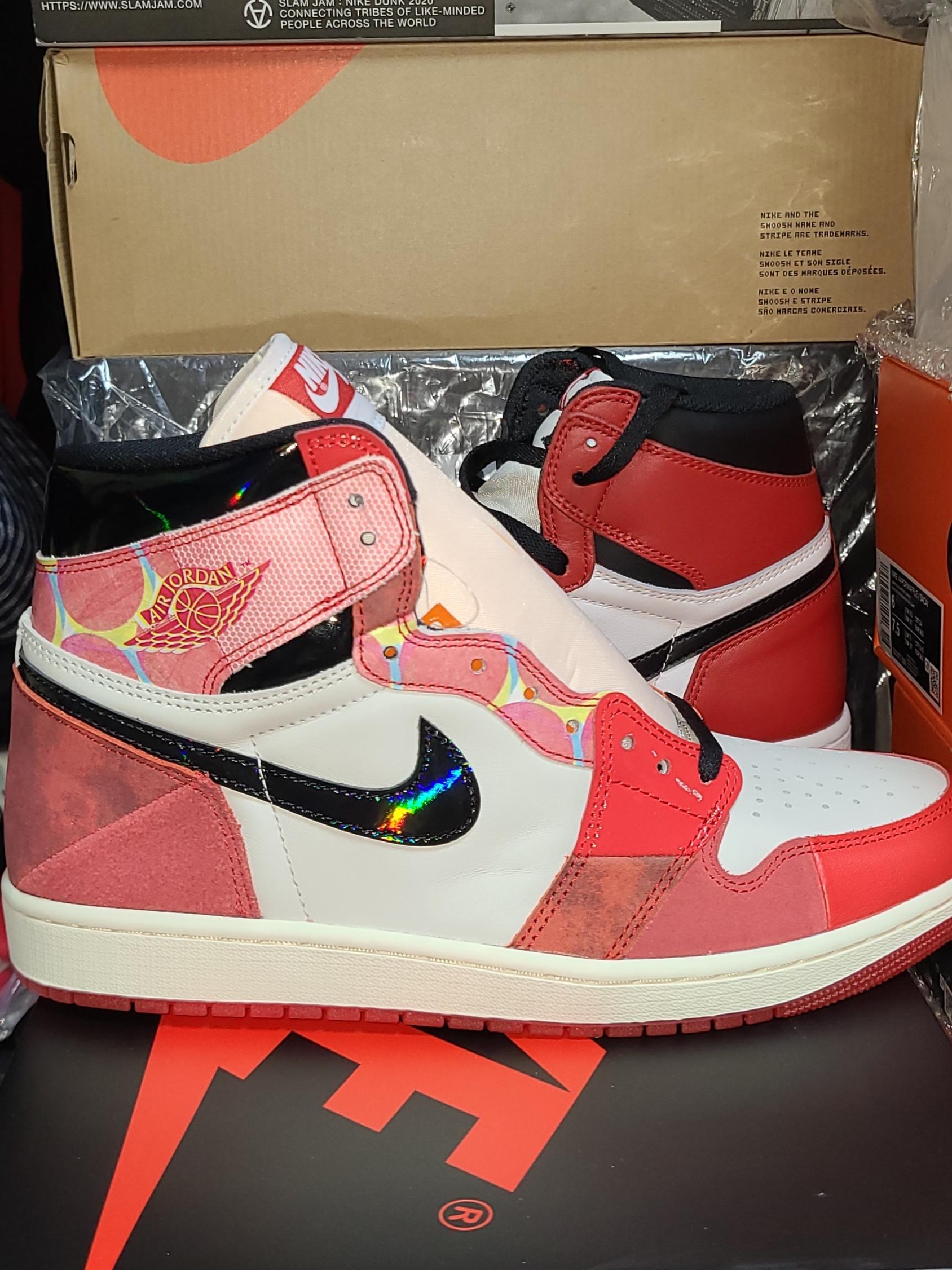 Jordan 1 Retro High Spider-Man Next Chapter, Jordan 1 Retro High OG Chicago 2015 착용 스타일 - 4
