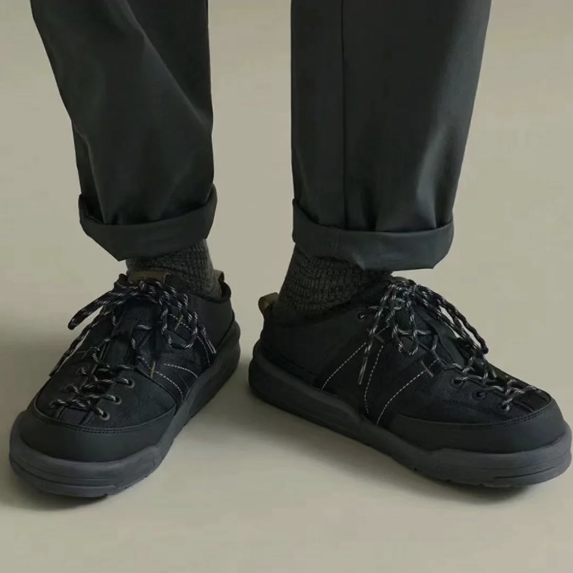 New Balance CRV Mule V2 Black 착용 스타일