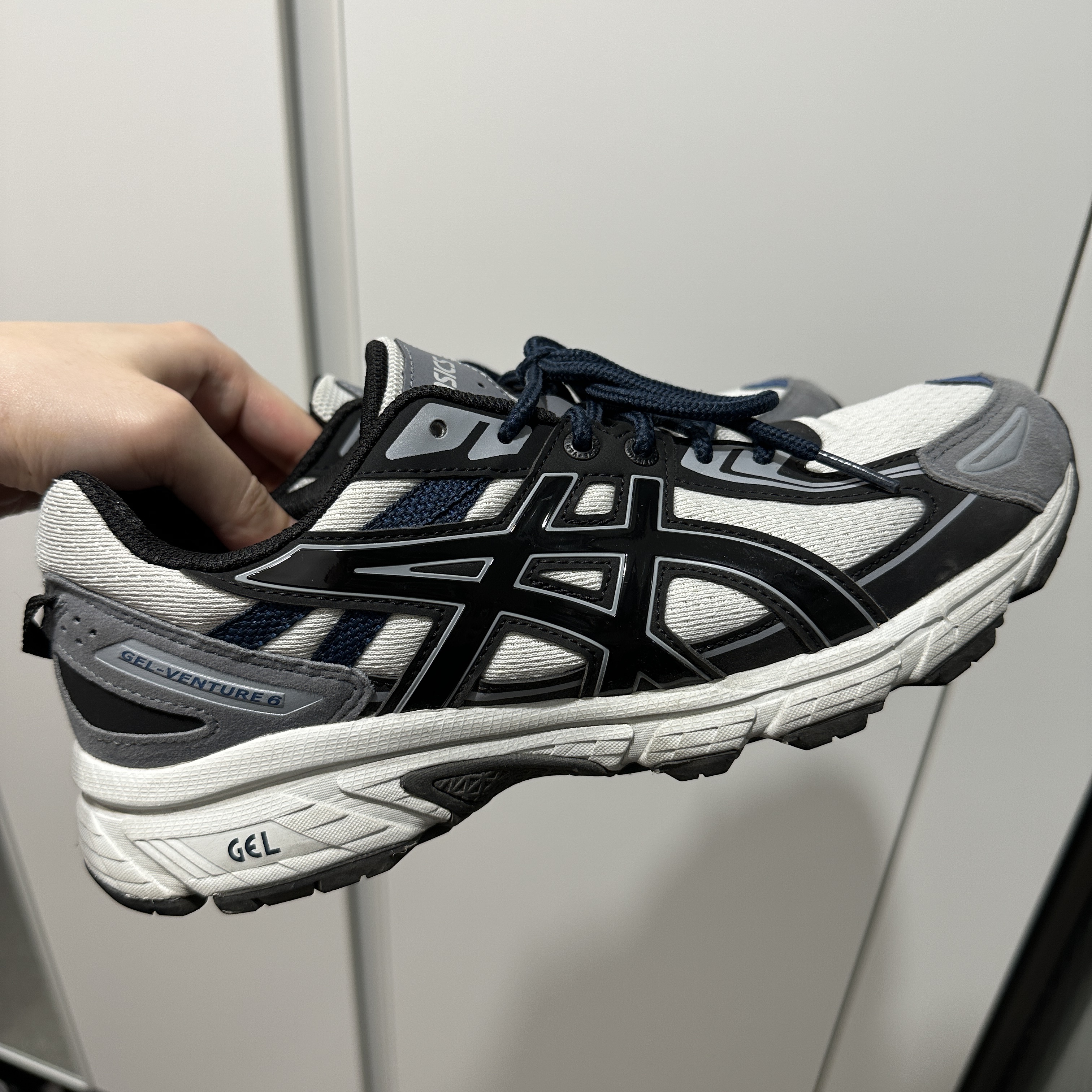 Asics Gel-Venture 6 SPS Glacier Grey 착용 스타일