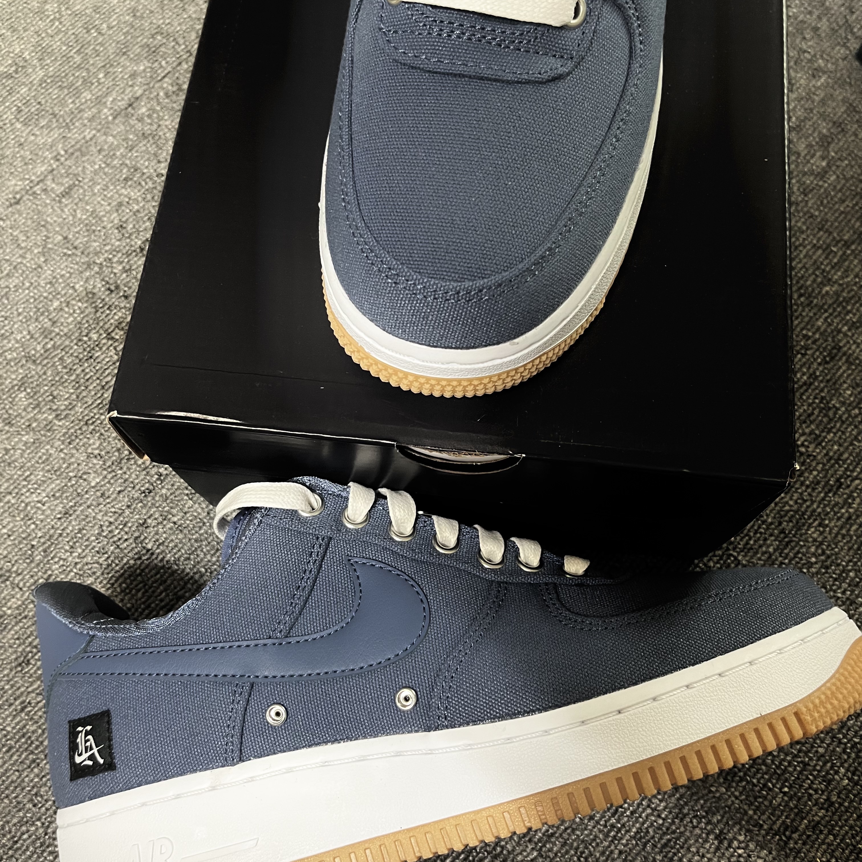 Nike Air Force 1 Low West Coast 착용 스타일