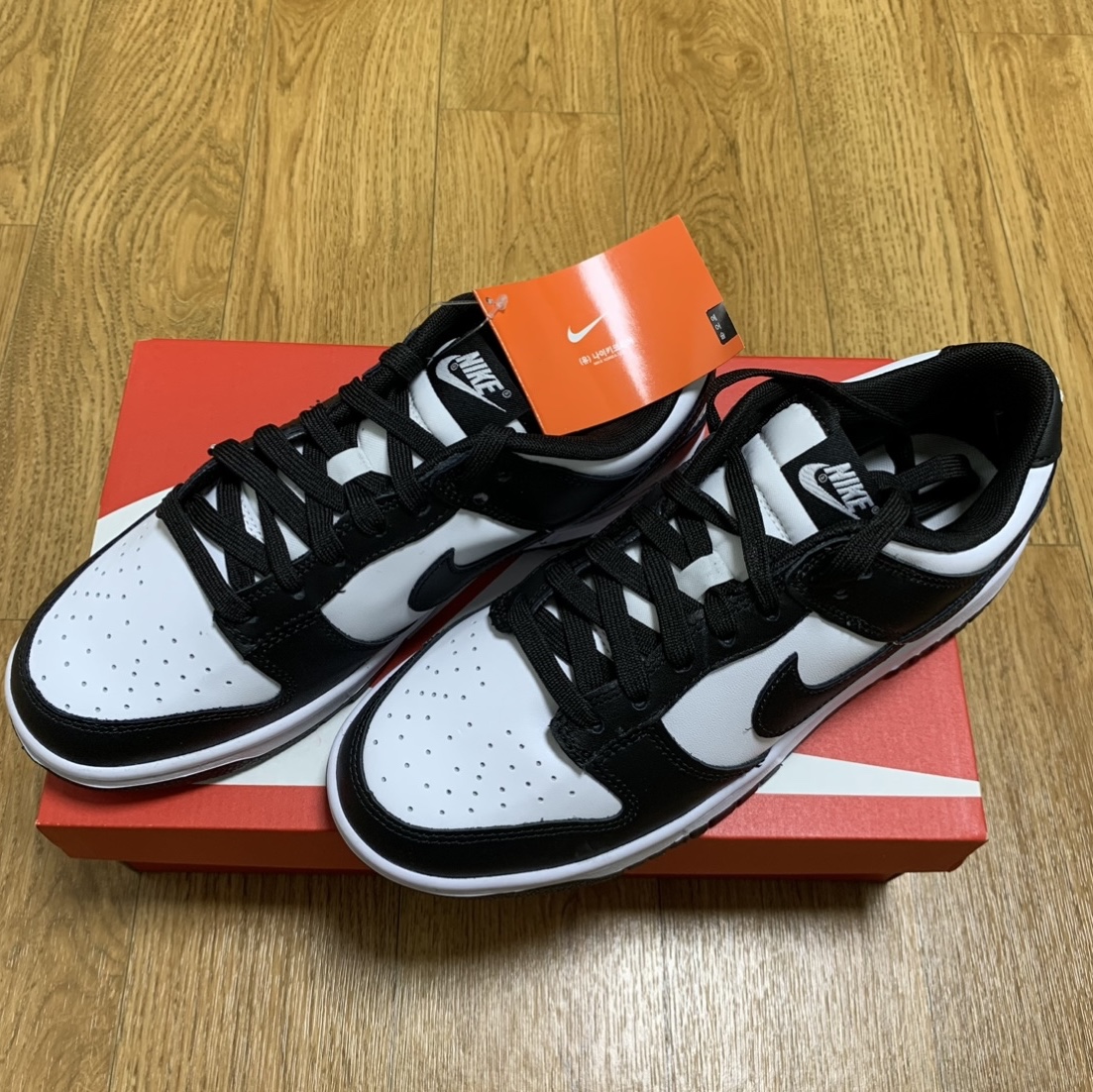 Nike Dunk Low Retro Black 착용 스타일