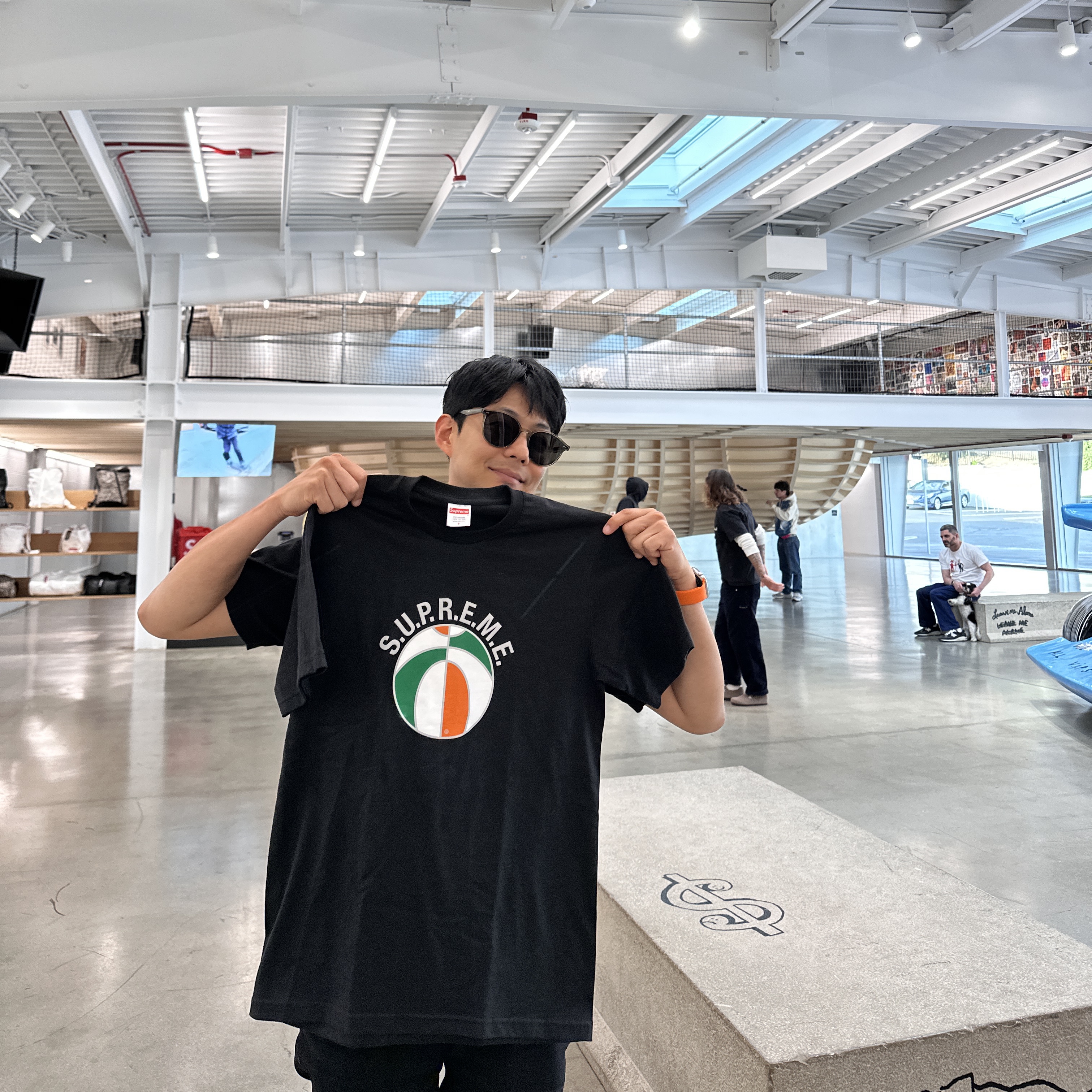 Supreme League T-Shirt Black - 23SS, Apple Watch Hermes Series 7 45mm Silver Stainless Steel Case with Single Tour Deployment Buckle Noir (Korean Ver.) 착용 스타일