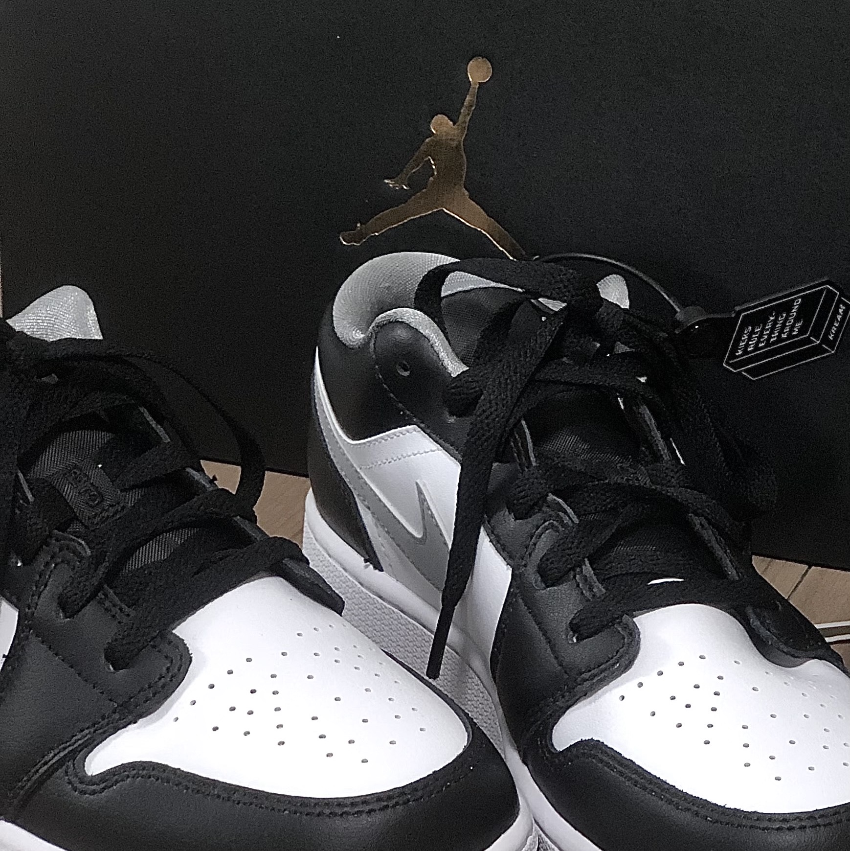 (GS) Jordan 1 Low Black Particle Grey 착용 스타일 - 2